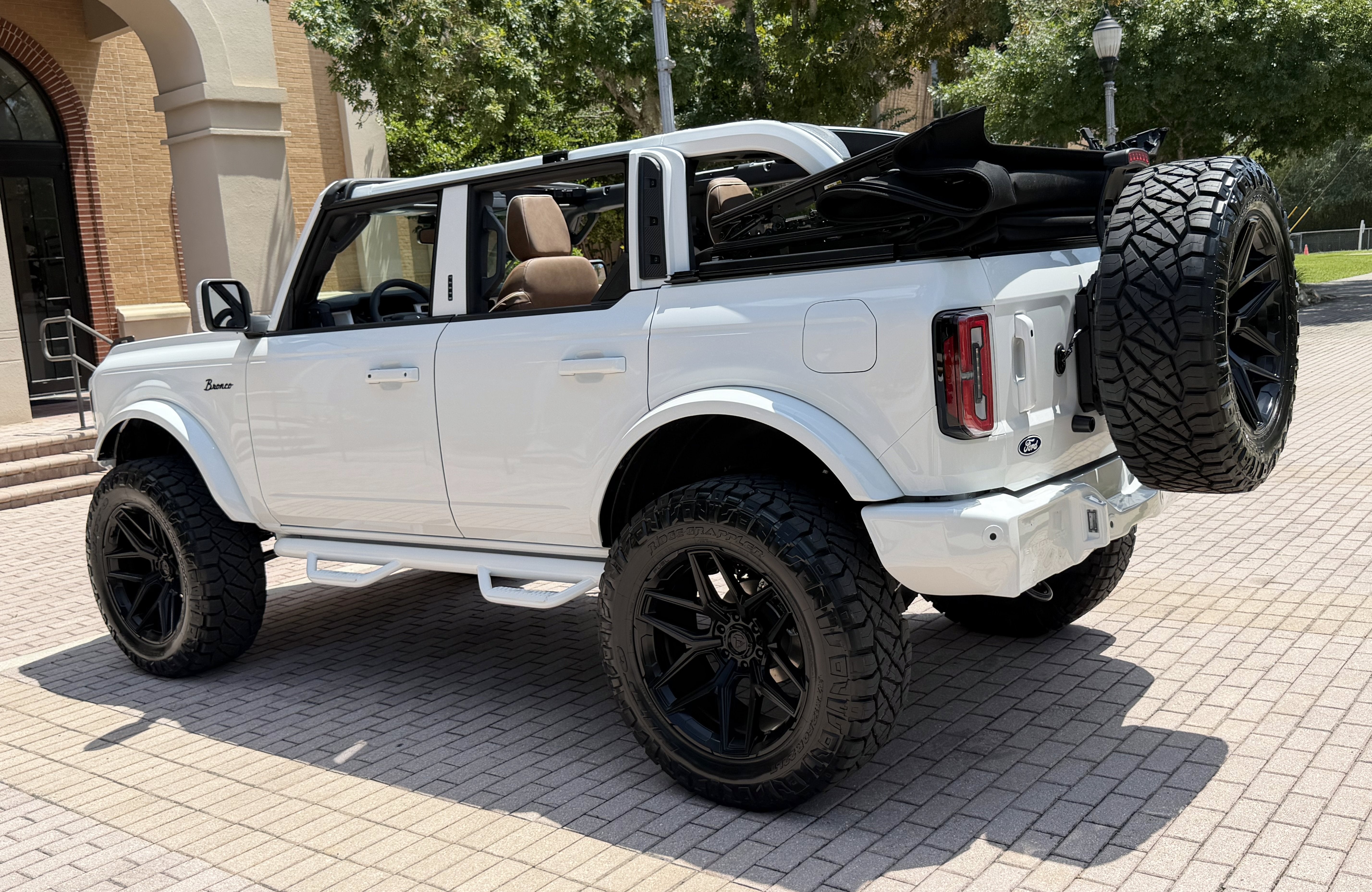 2026 Ford Bronco Outer Banks V6 Custom Lifted