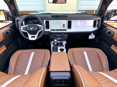 2026 Ford Bronco V6 Outer Banks Black Appearance Package Luxury Package