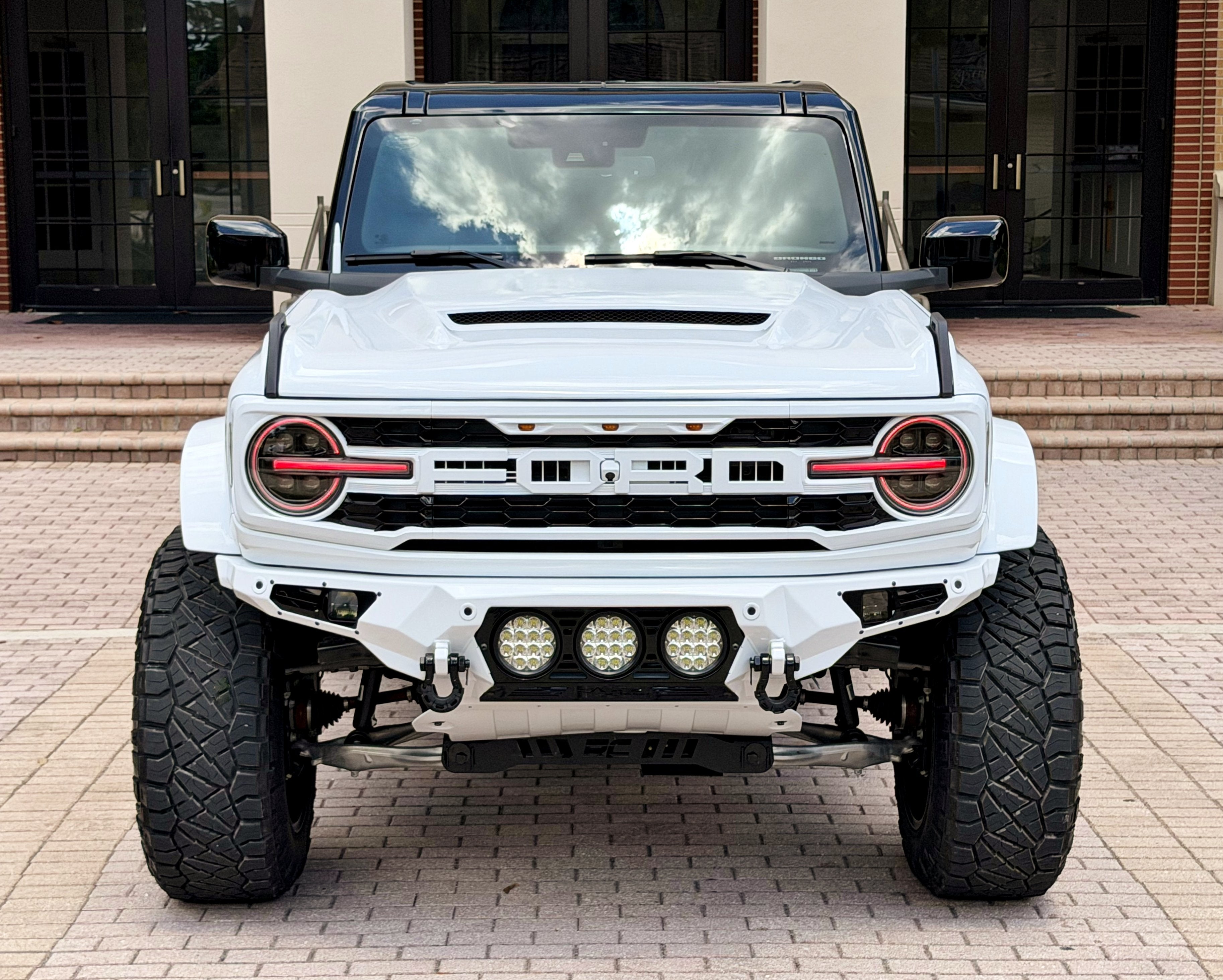 2026 Ford Bronco V6 Outer Banks Black Appearance Package Luxury Package