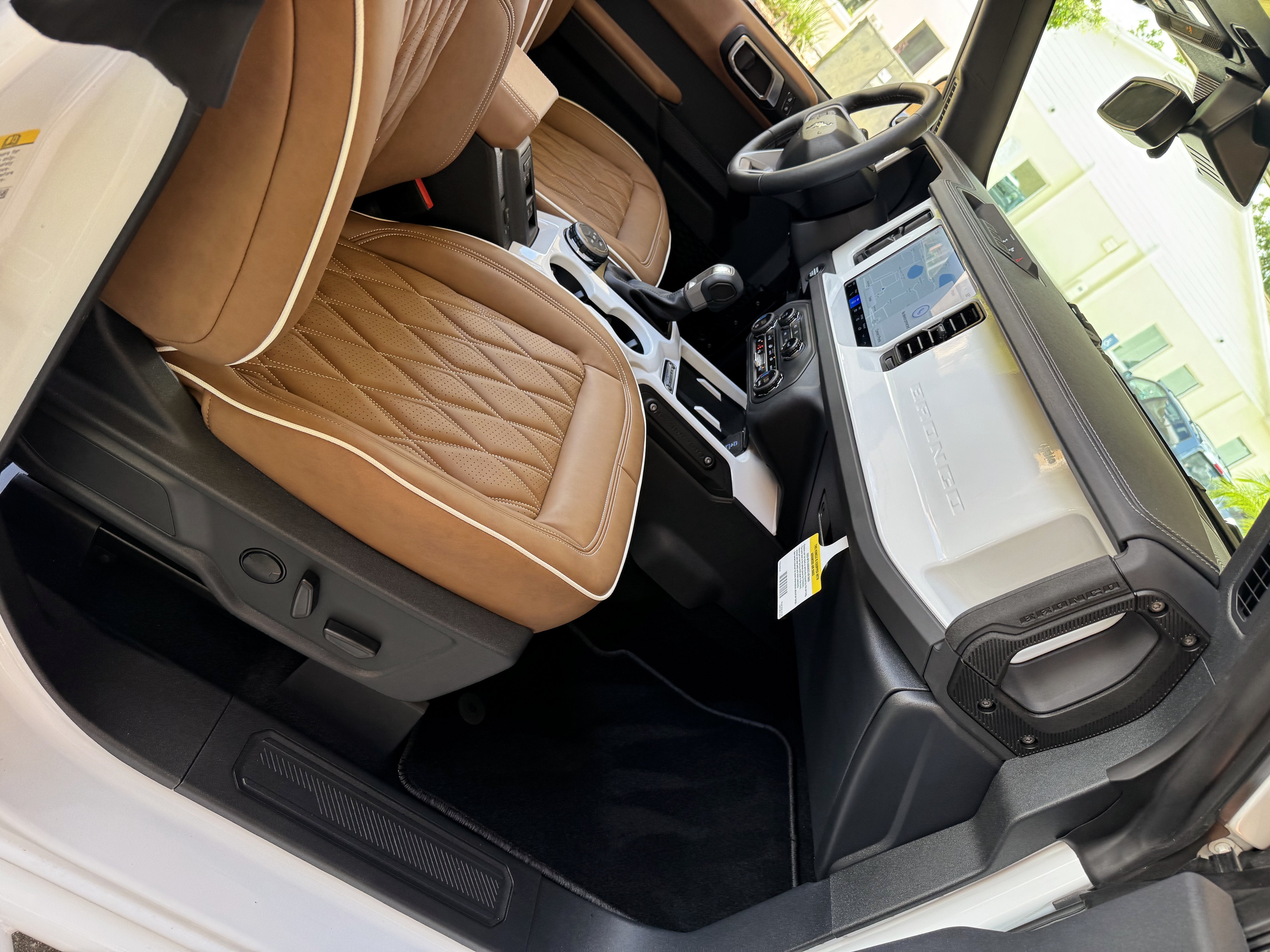 2026 Ford Bronco V6 Outer Banks Luxury Package Hard Top Custom Lifted