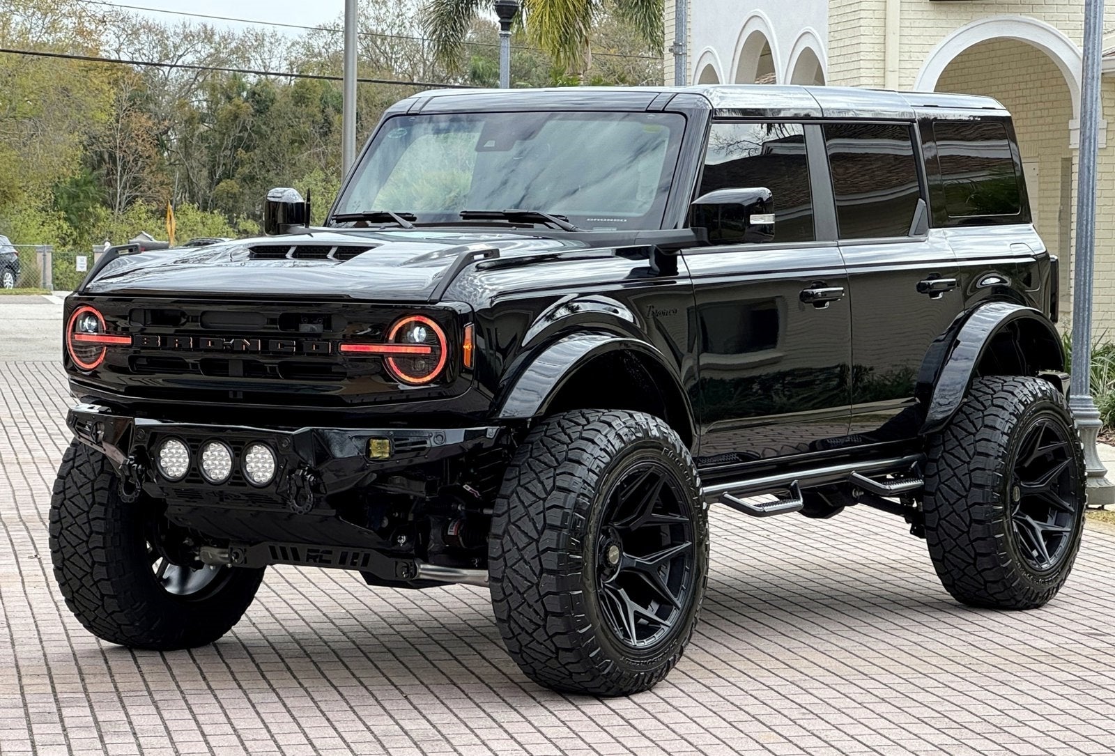 2024 Ford Bronco Outer Banks V6 Luxury Package Custom Lifted