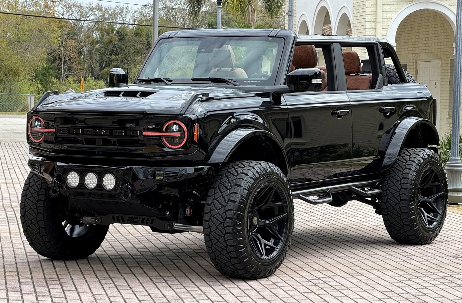 2024 Ford Bronco Outer Banks V6 Luxury Package Custom Lifted