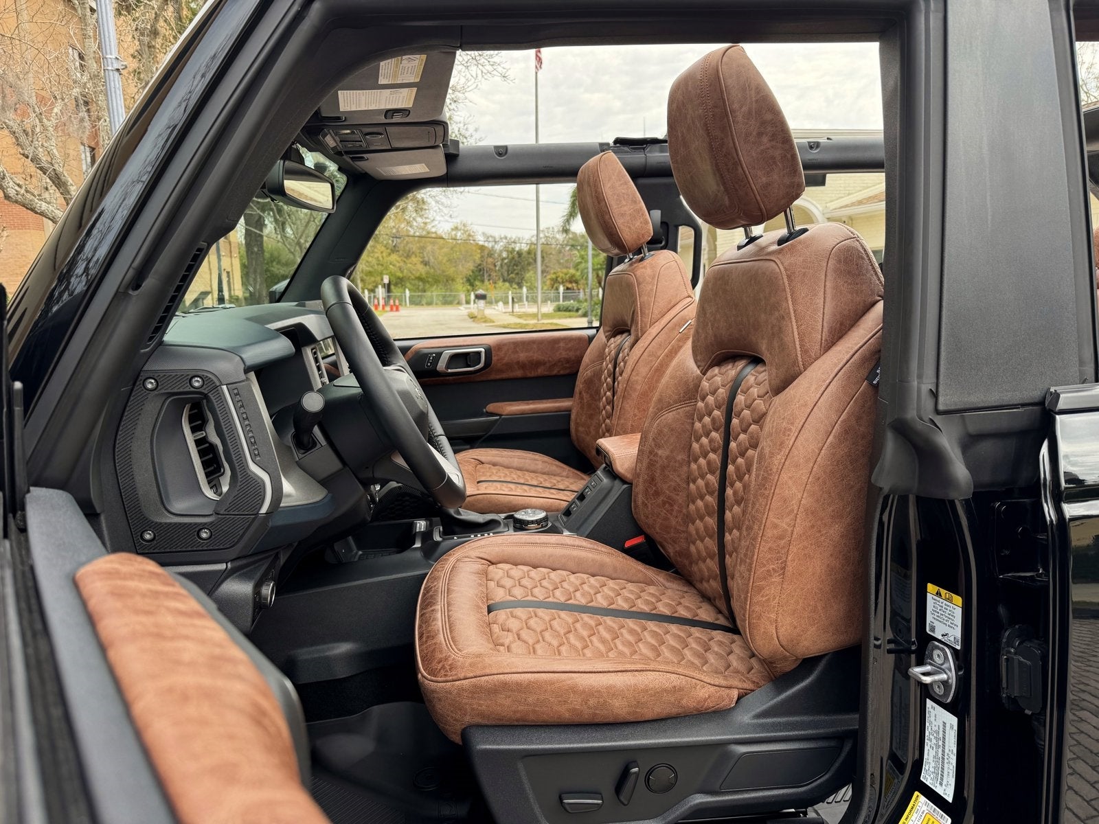 2024 Ford Bronco Outer Banks V6 Luxury Package Custom Lifted