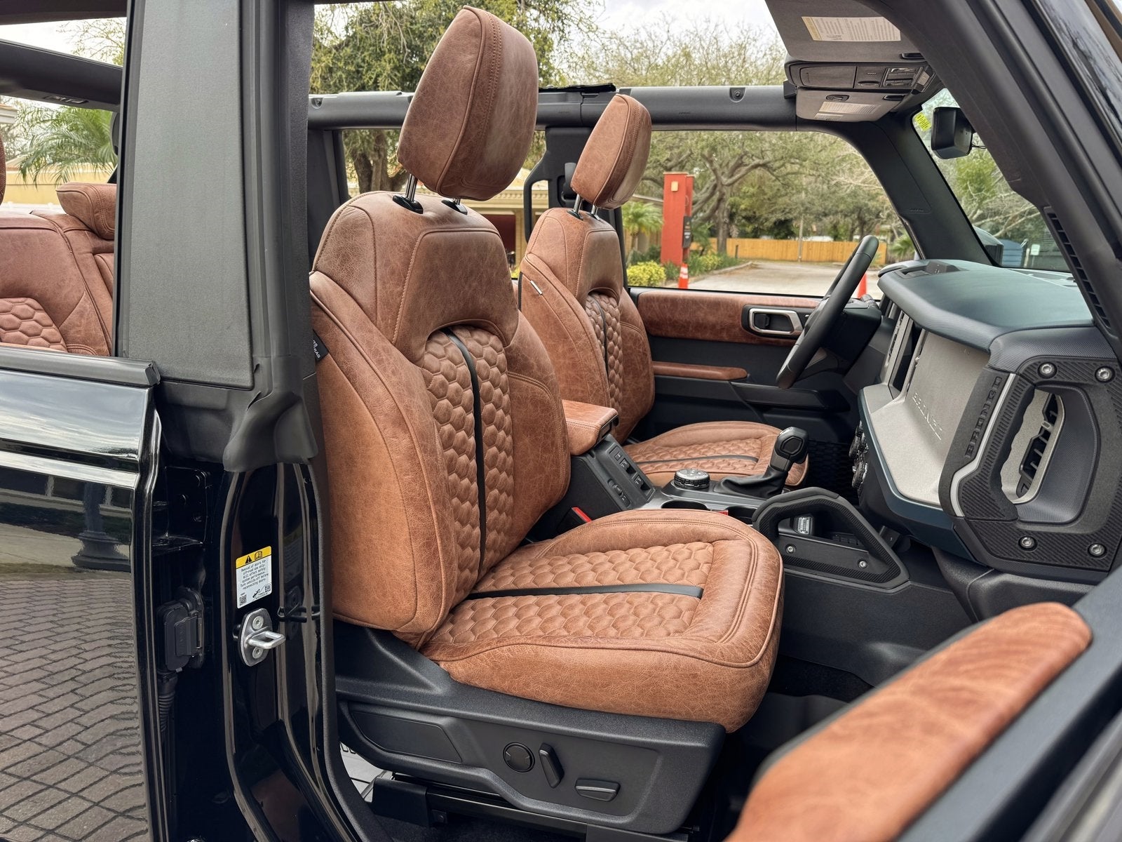 2024 Ford Bronco Outer Banks V6 Luxury Package Custom Lifted