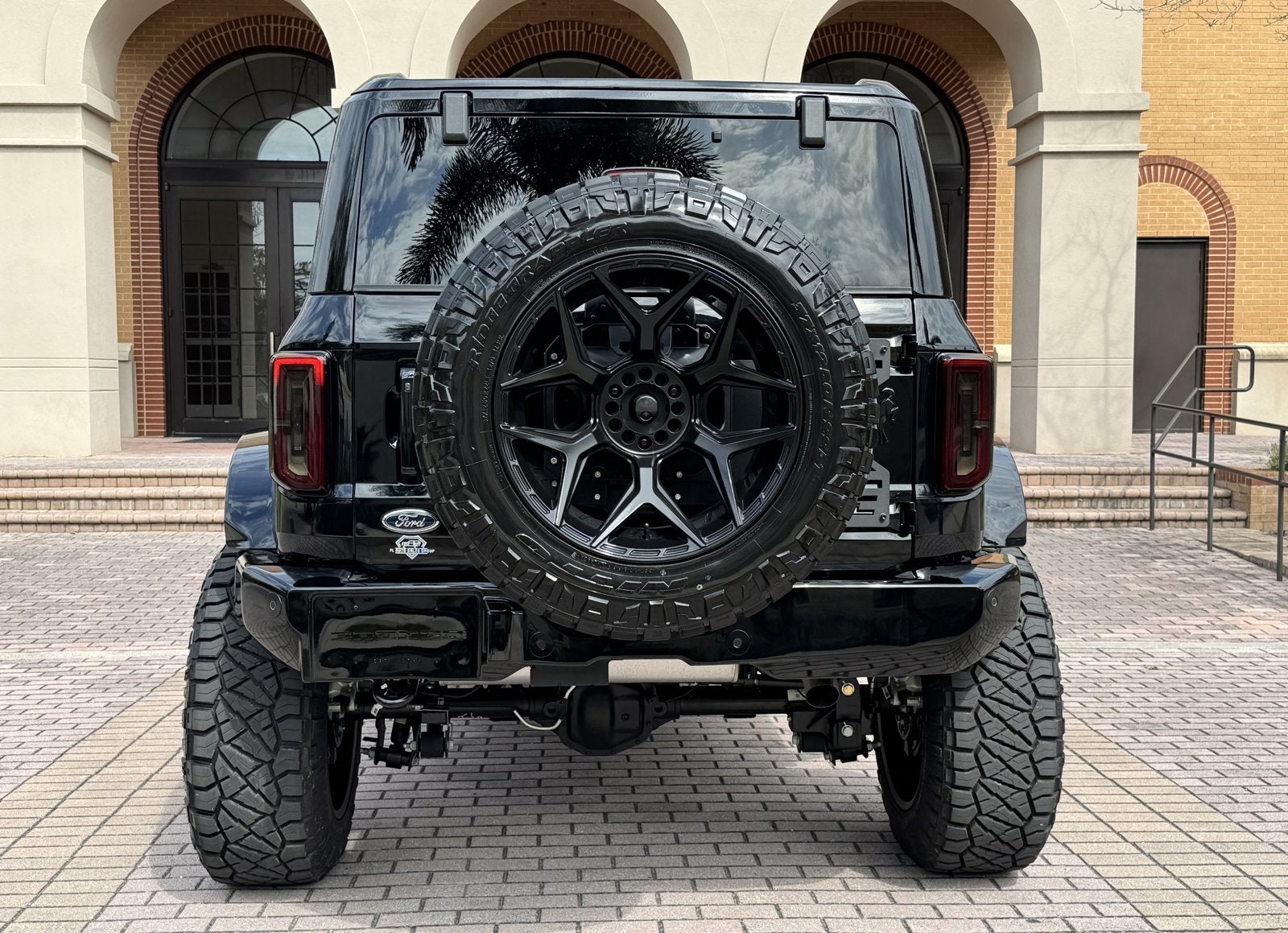 2024 Ford Bronco Outer Banks V6 Luxury Package Custom Lifted