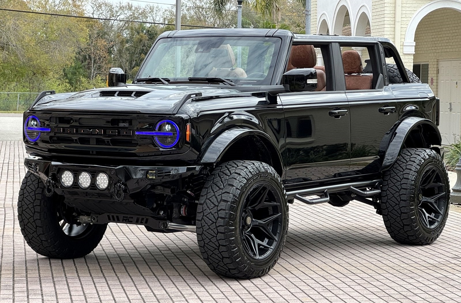 2024 Ford Bronco Outer Banks V6 Luxury Package Custom Lifted