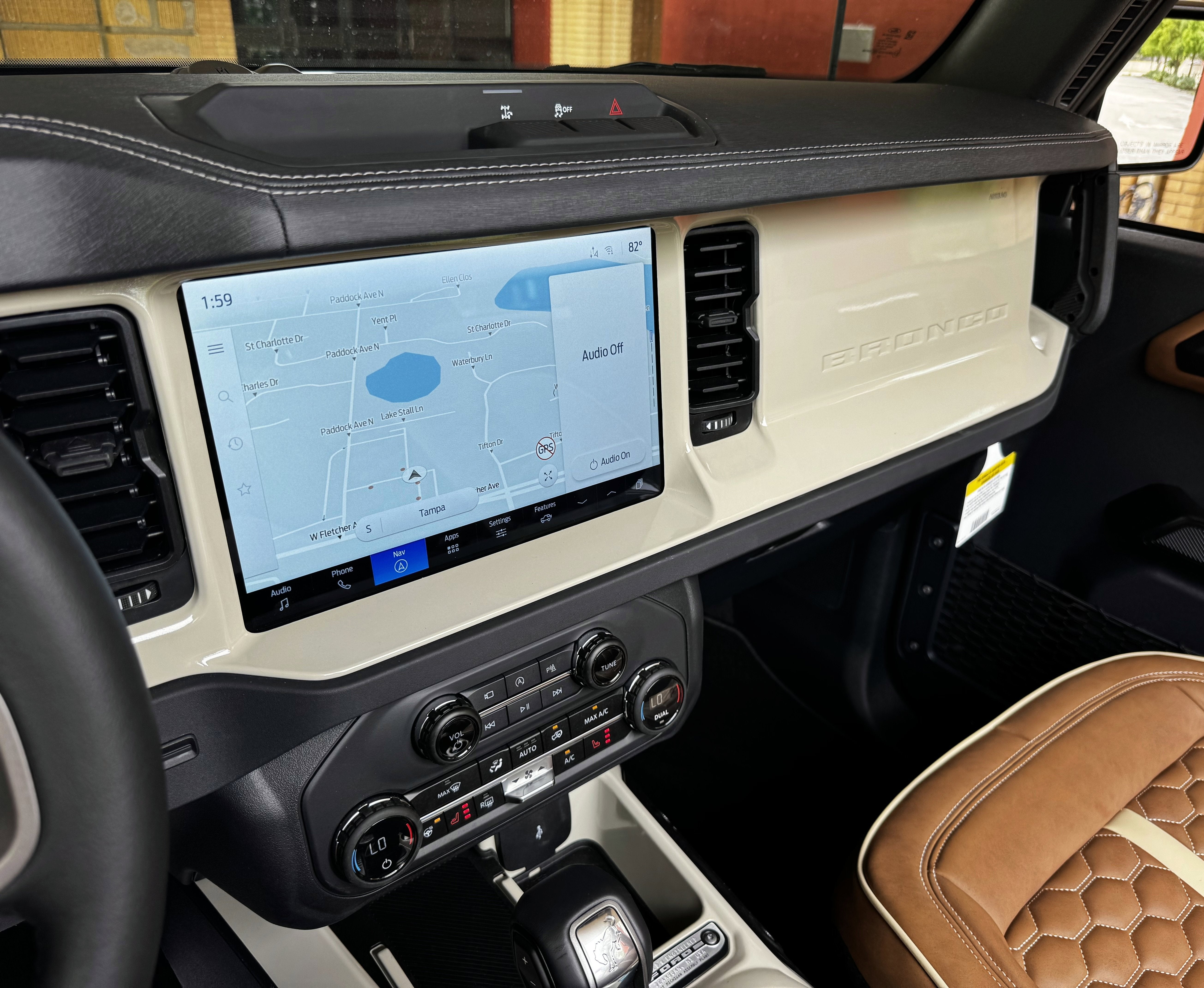 2025 Ford Bronco Outer Banks V6 Luxury Package Hard Top Custom Lifted