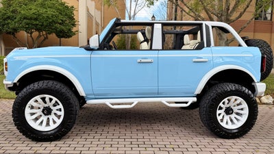 2025 Ford Bronco V6 Retro Outer Banks Custom Wind Blue Outer Banks
