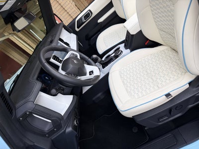 2025 Ford Bronco V6 Retro Outer Banks Custom Wind Blue Outer Banks