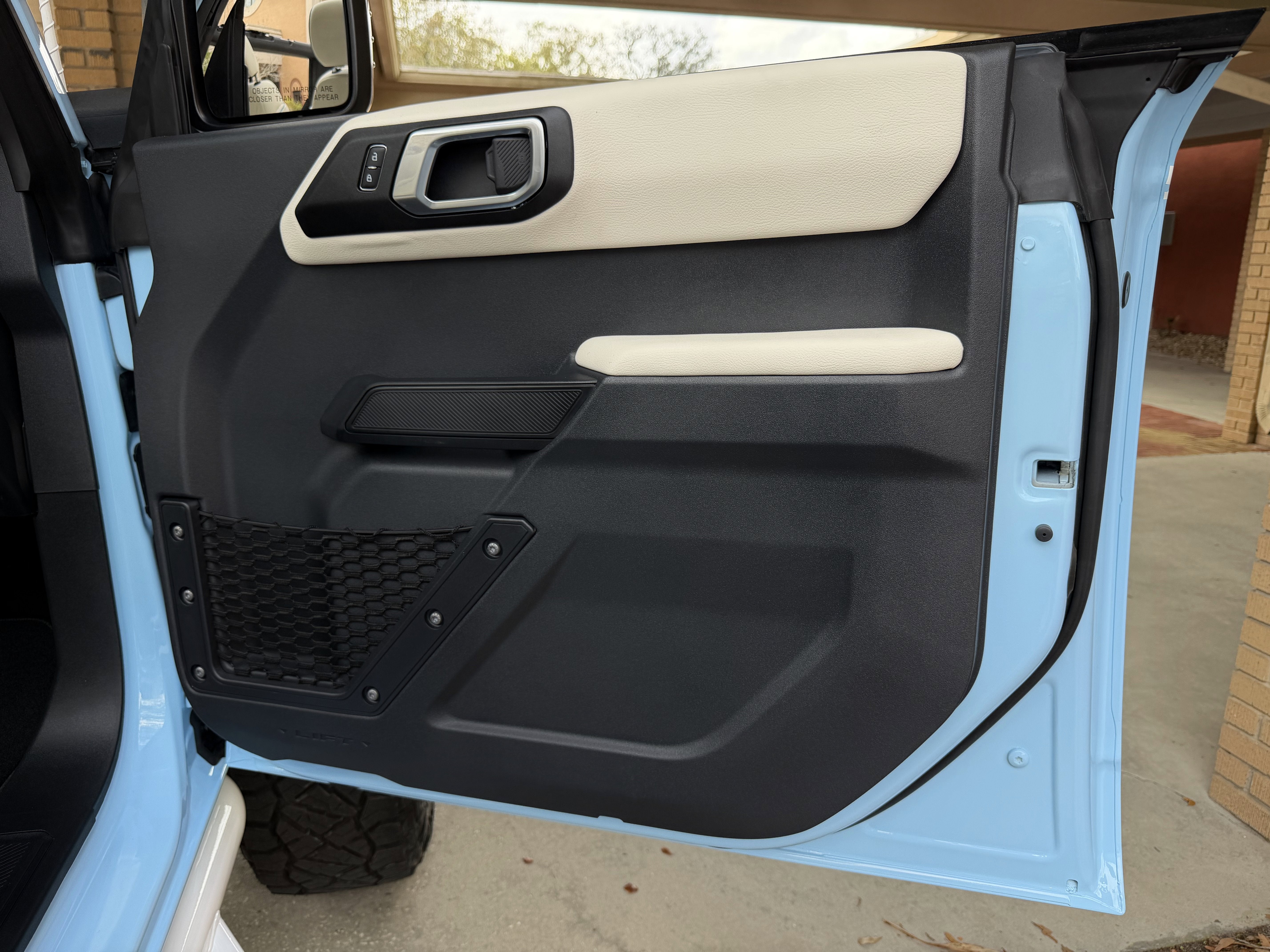 2025 Ford Bronco V6 Retro Outer Banks Custom Wind Blue Outer Banks