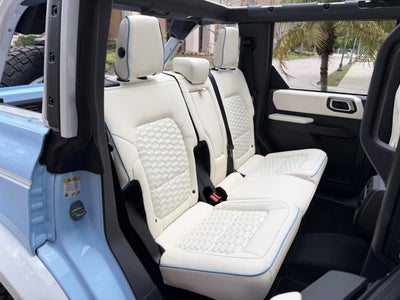 2025 Ford Bronco V6 Retro Outer Banks Custom Wind Blue Outer Banks