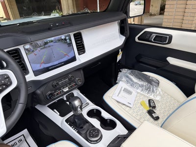 2025 Ford Bronco V6 Retro Outer Banks Custom Wind Blue Outer Banks