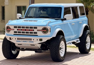 2025 Ford Bronco V6 Retro Outer Banks Custom Wind Blue Outer Banks