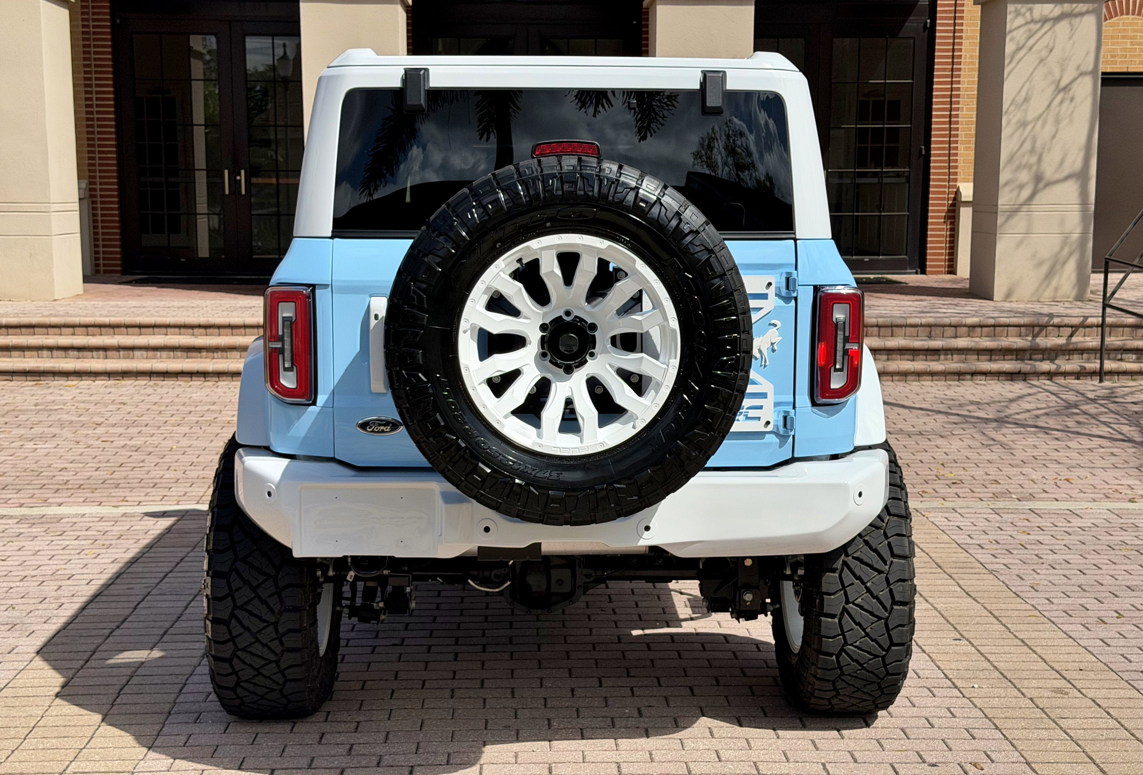 2025 Ford Bronco V6 Retro Outer Banks Custom Wind Blue Outer Banks