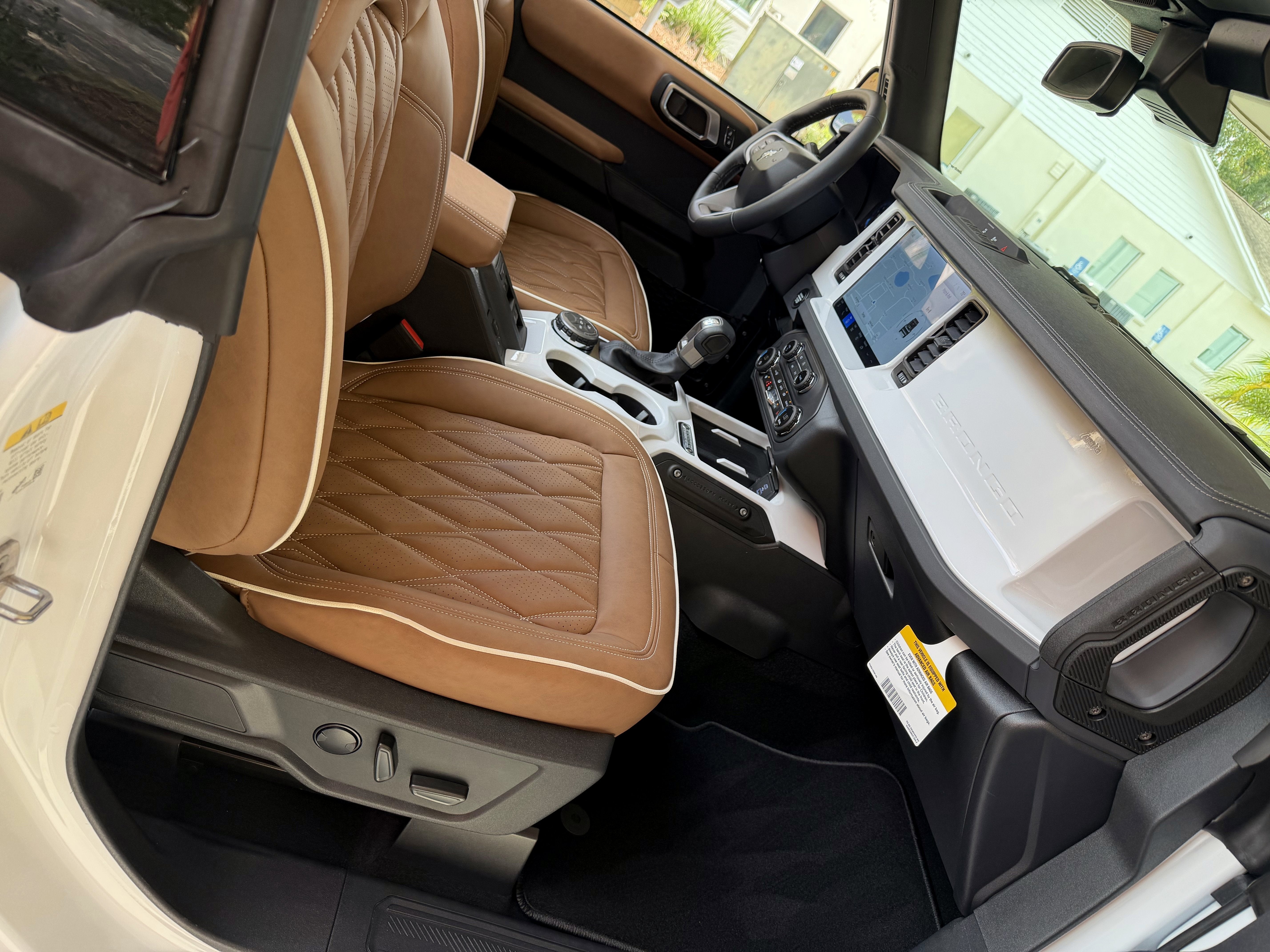 2025 Ford Bronco Outer Banks V6 Luxury Package Hard Top Custom Lifted