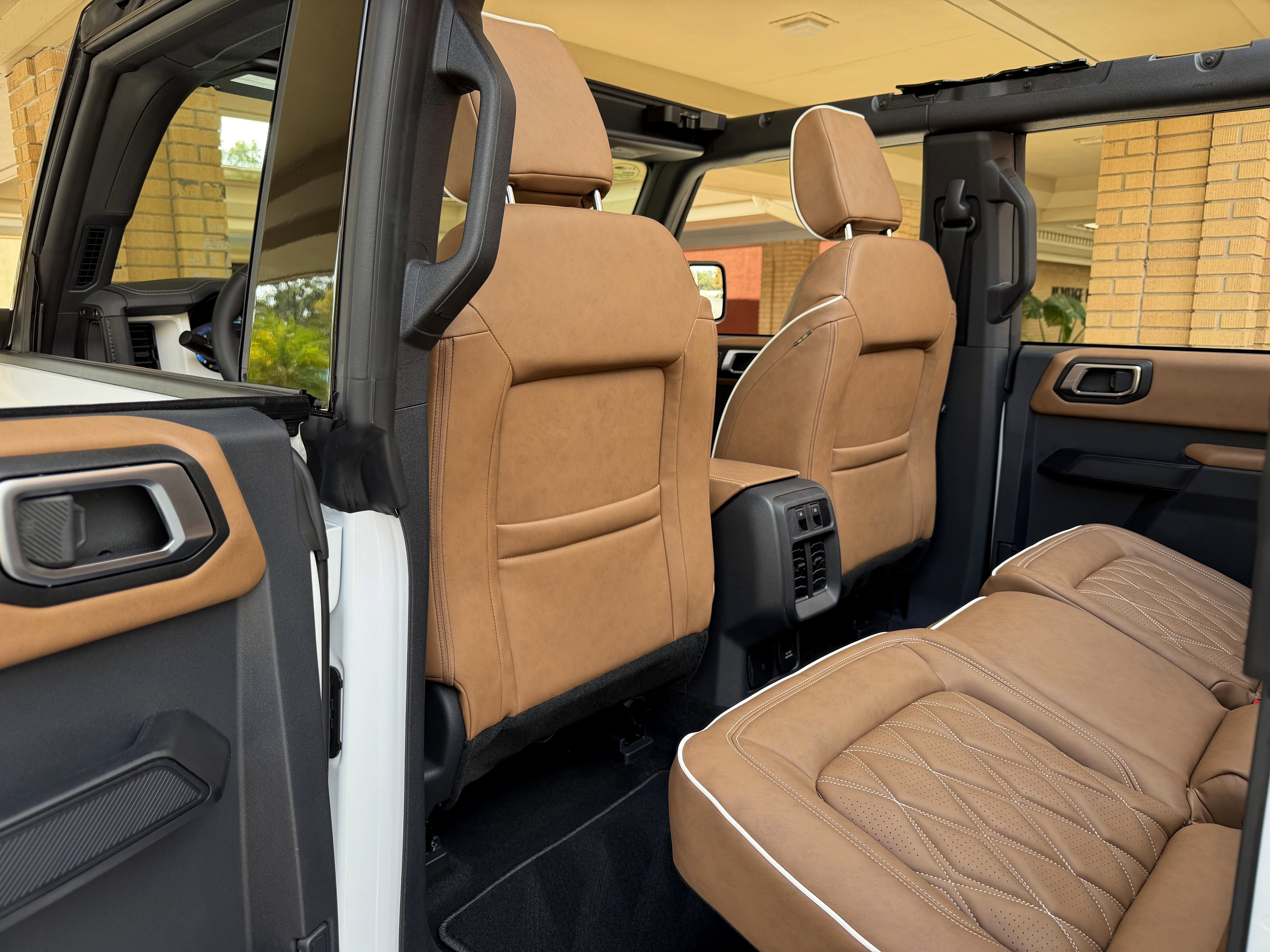 2025 Ford Bronco Outer Banks V6 Luxury Package Hard Top Custom Lifted