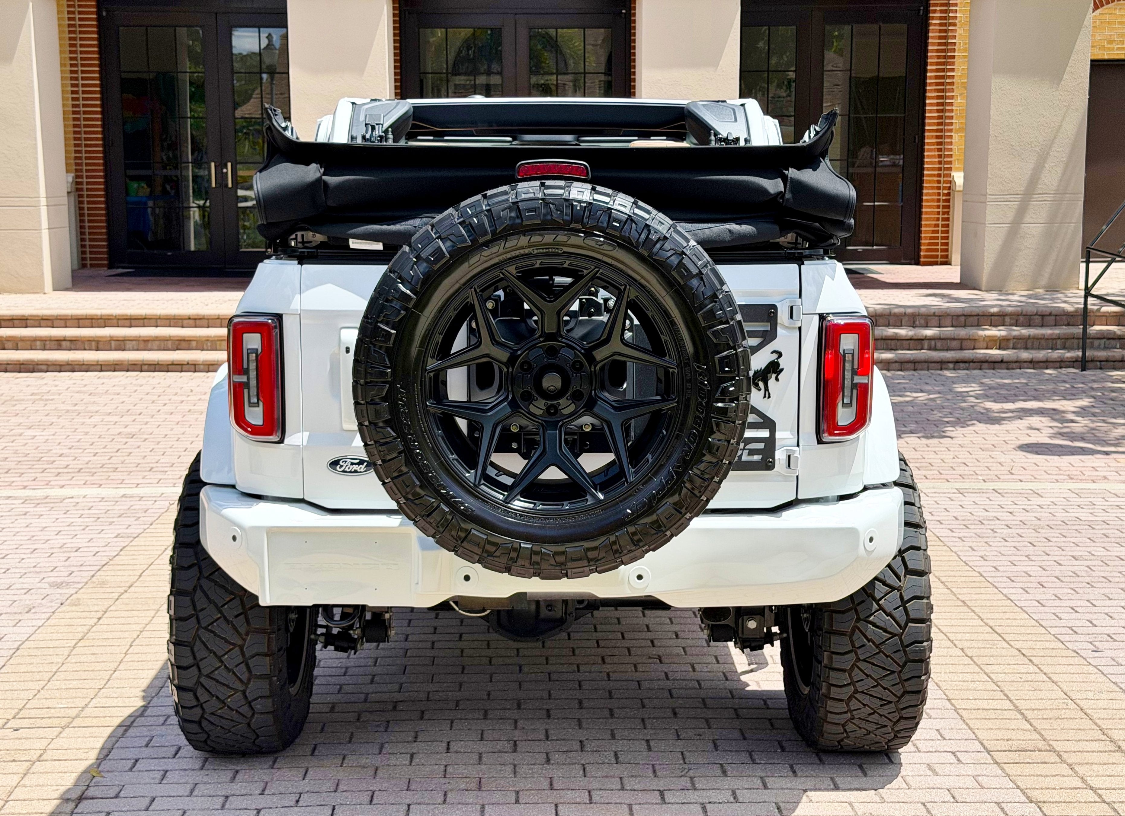 2026 Ford Bronco Outer Banks V6 Luxury Package Hard Top Custom Lifted