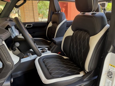 2026 Ford Bronco Outer Banks V6 Black Appearance Package Luxury Package