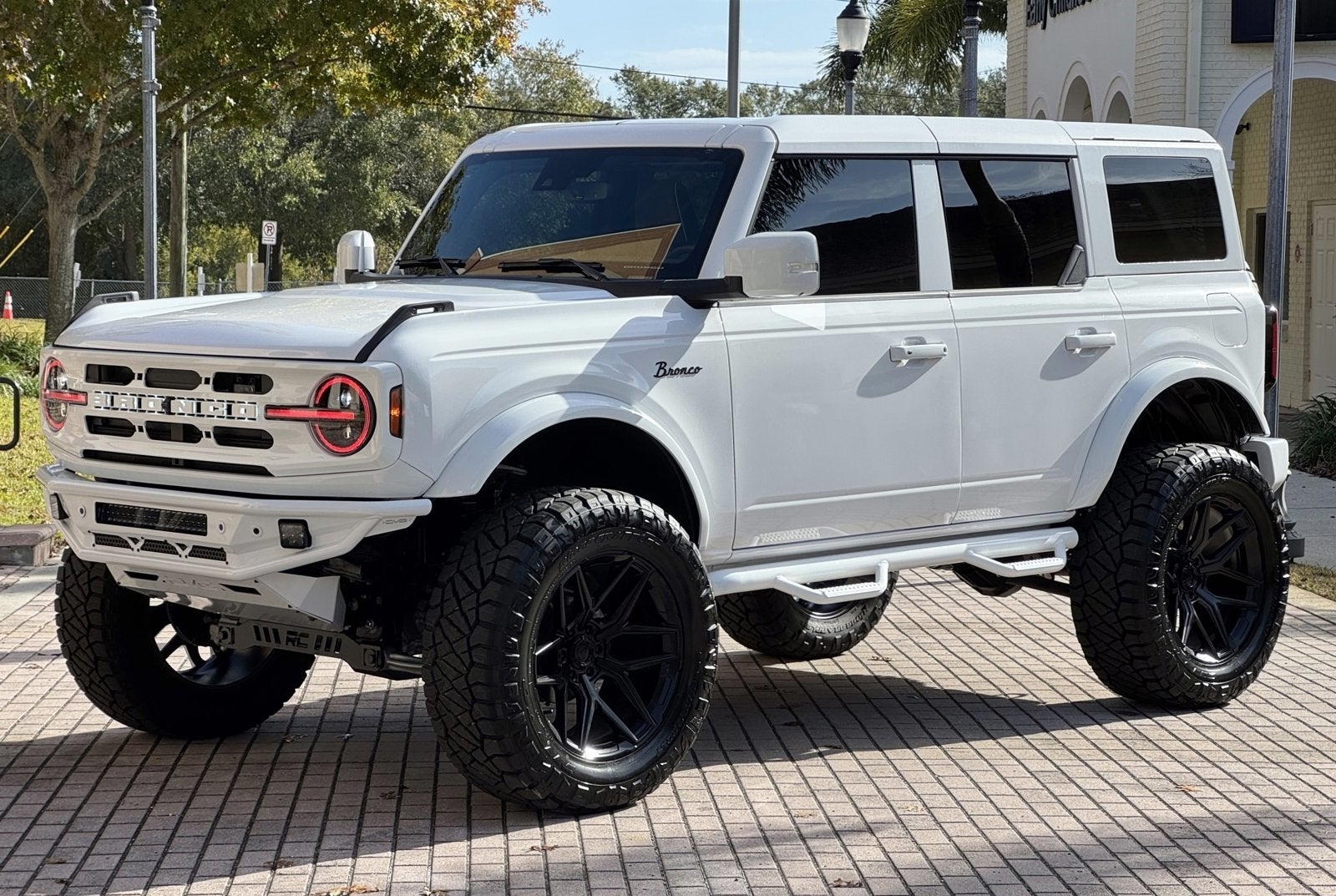 2024 Ford Bronco Outer Banks V6 Luxury Package Custom Lifted