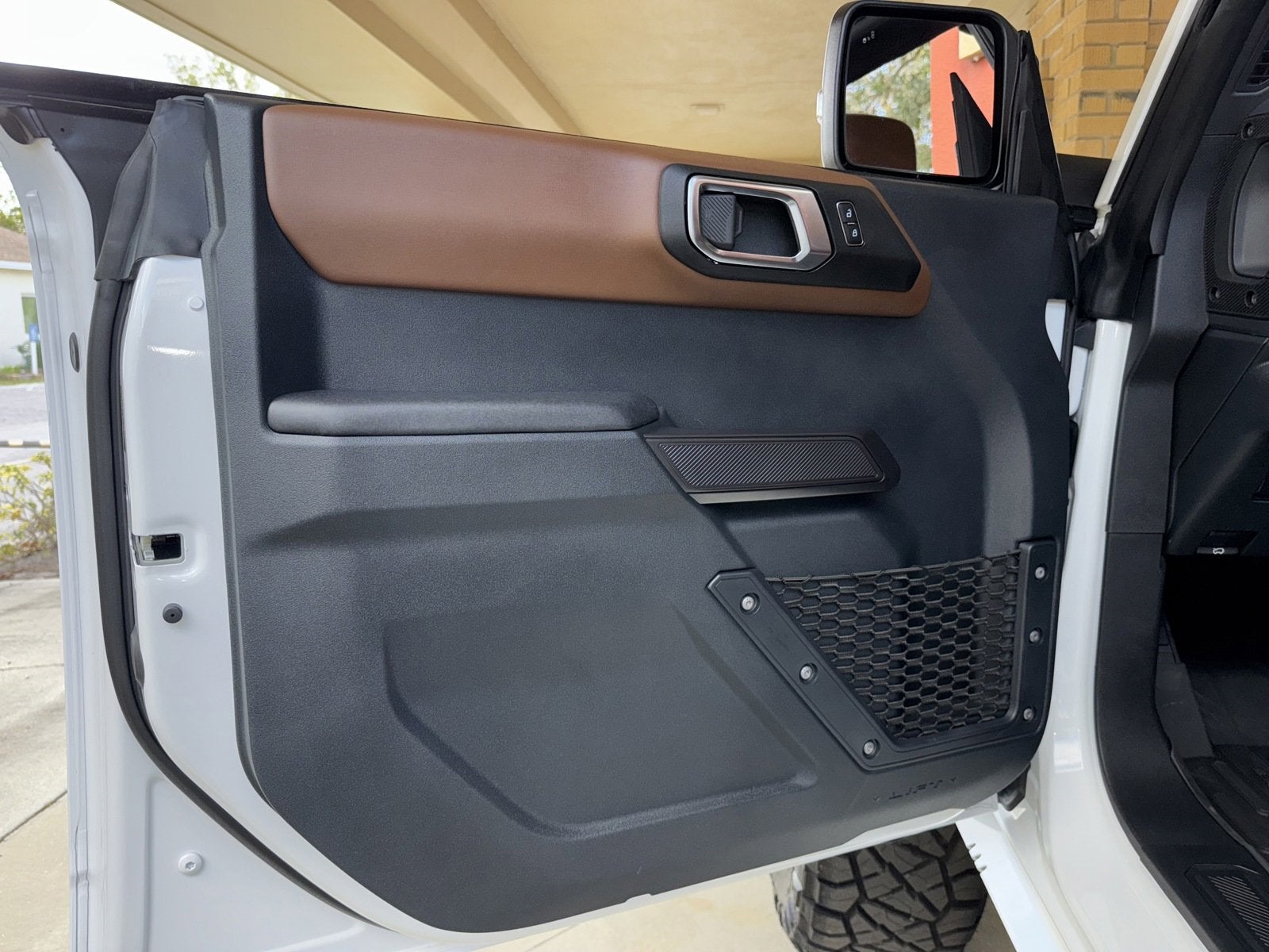 2024 Ford Bronco Outer Banks V6 Luxury Package Custom Lifted