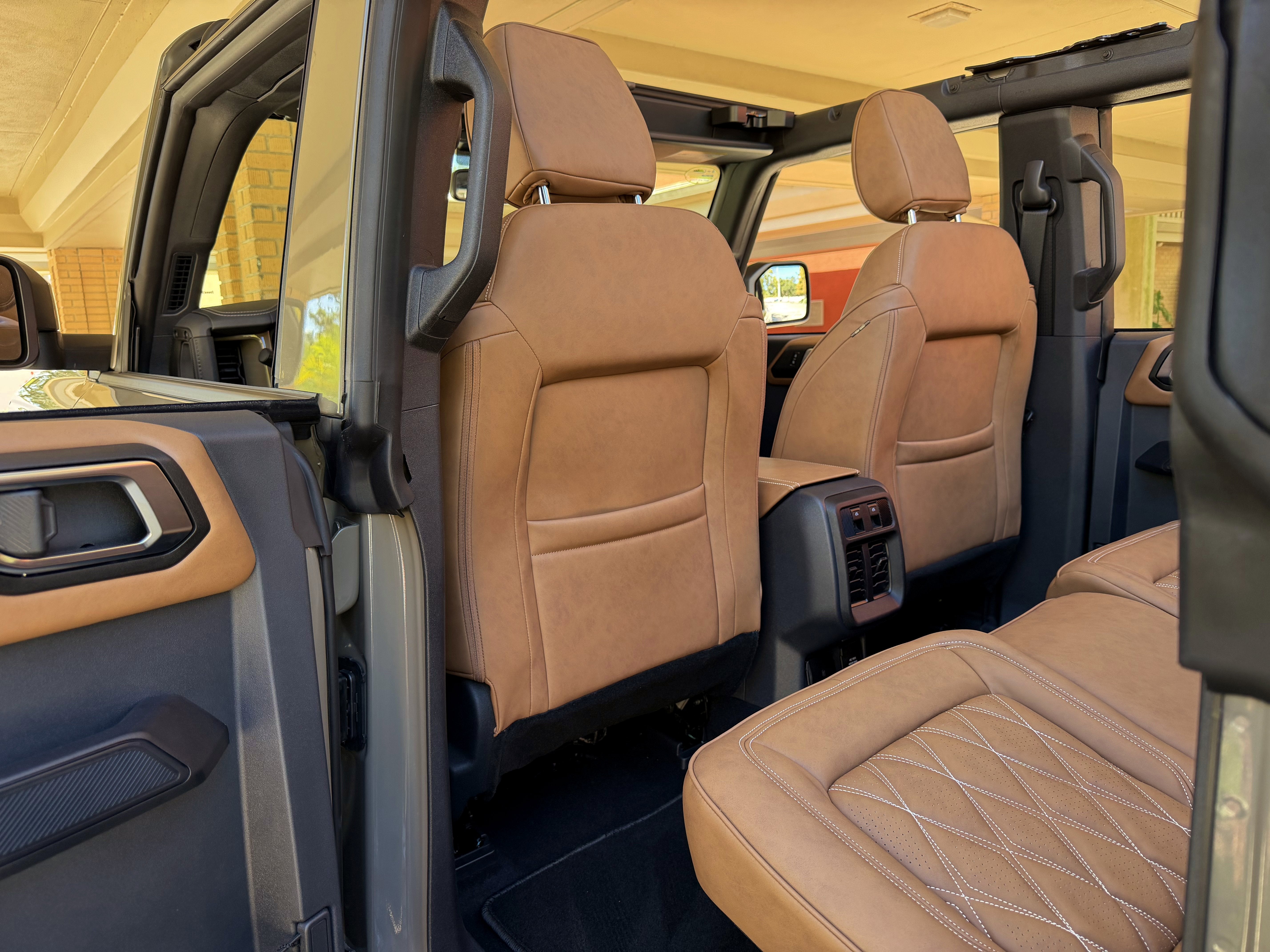 2025 Ford Bronco Outer Banks V6 Luxury Package Hard Top Custom Lifted