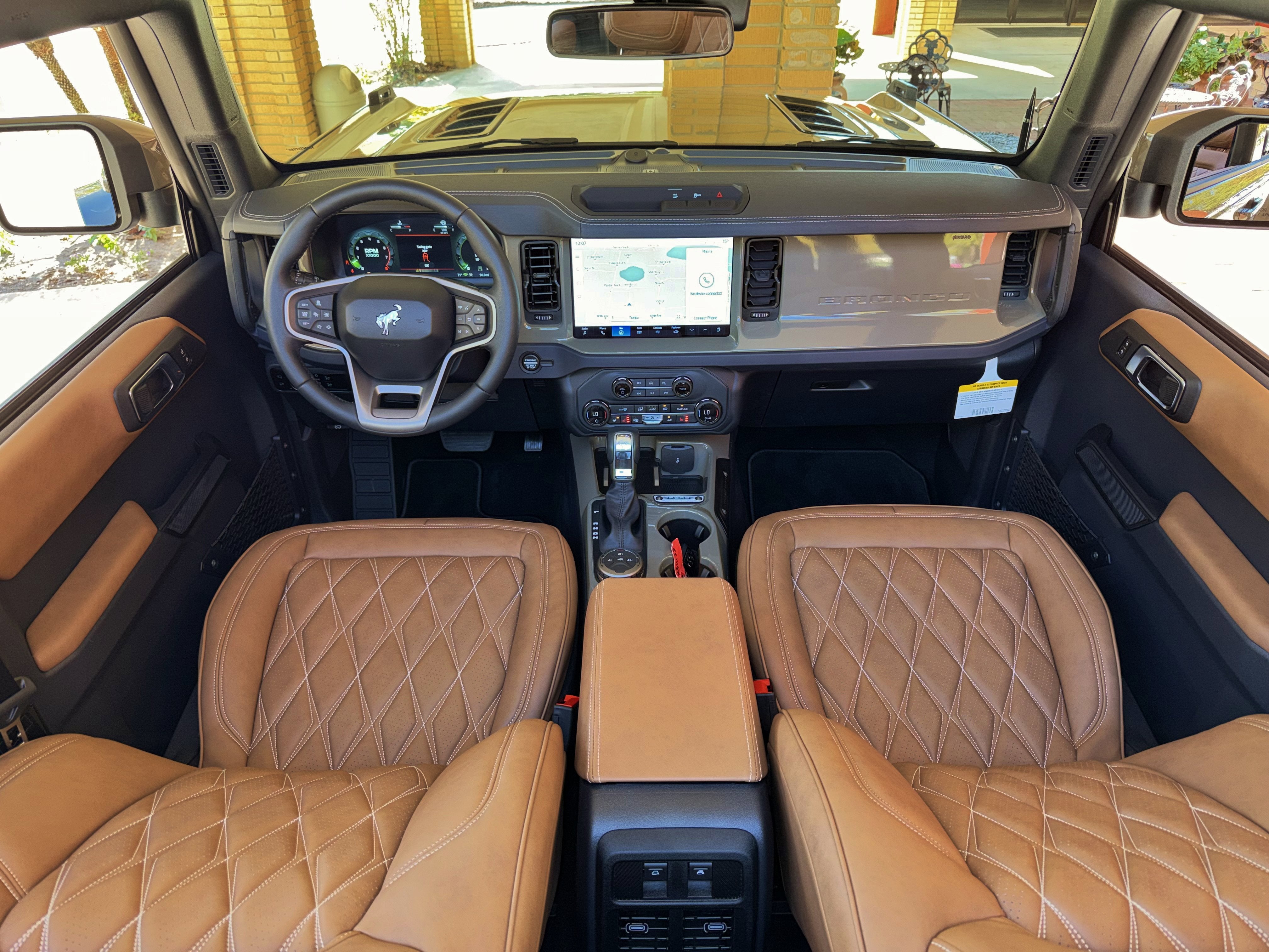 2025 Ford Bronco Outer Banks V6 Luxury Package Hard Top Custom Lifted