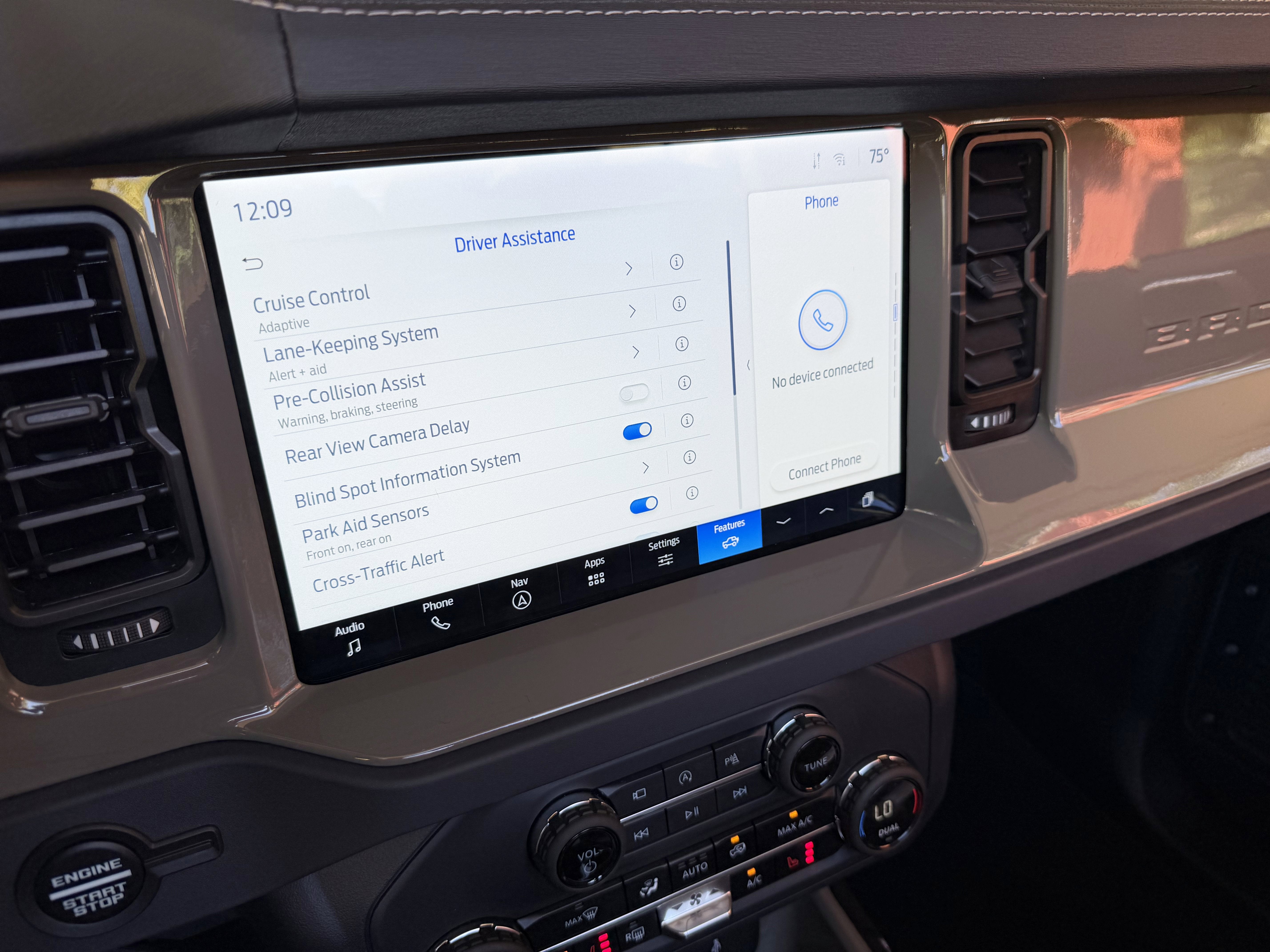 2025 Ford Bronco Outer Banks V6 Luxury Package Hard Top Custom Lifted