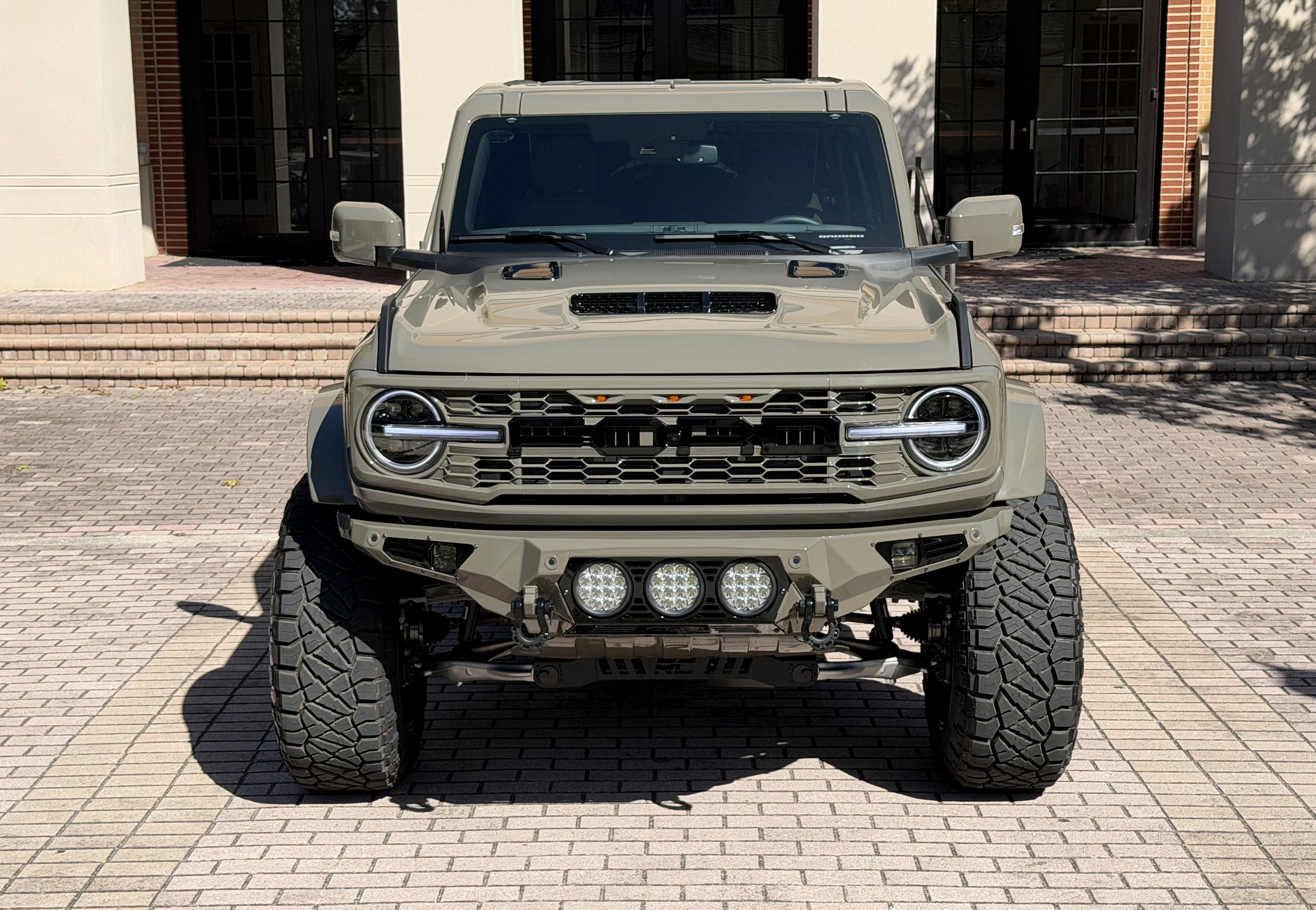 2025 Ford Bronco Outer Banks V6 Luxury Package Hard Top Custom Lifted