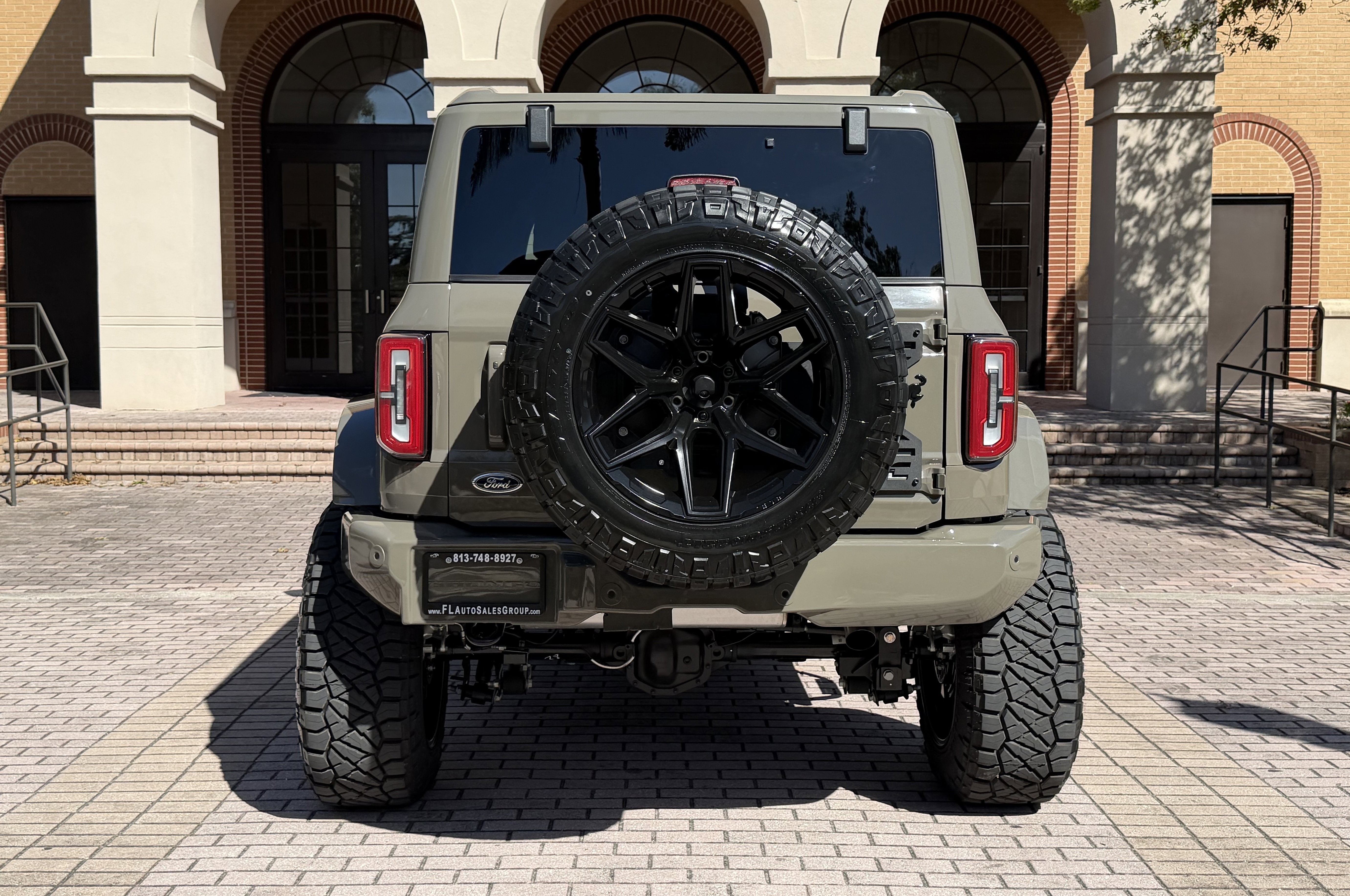 2025 Ford Bronco Outer Banks V6 Luxury Package Hard Top Custom Lifted