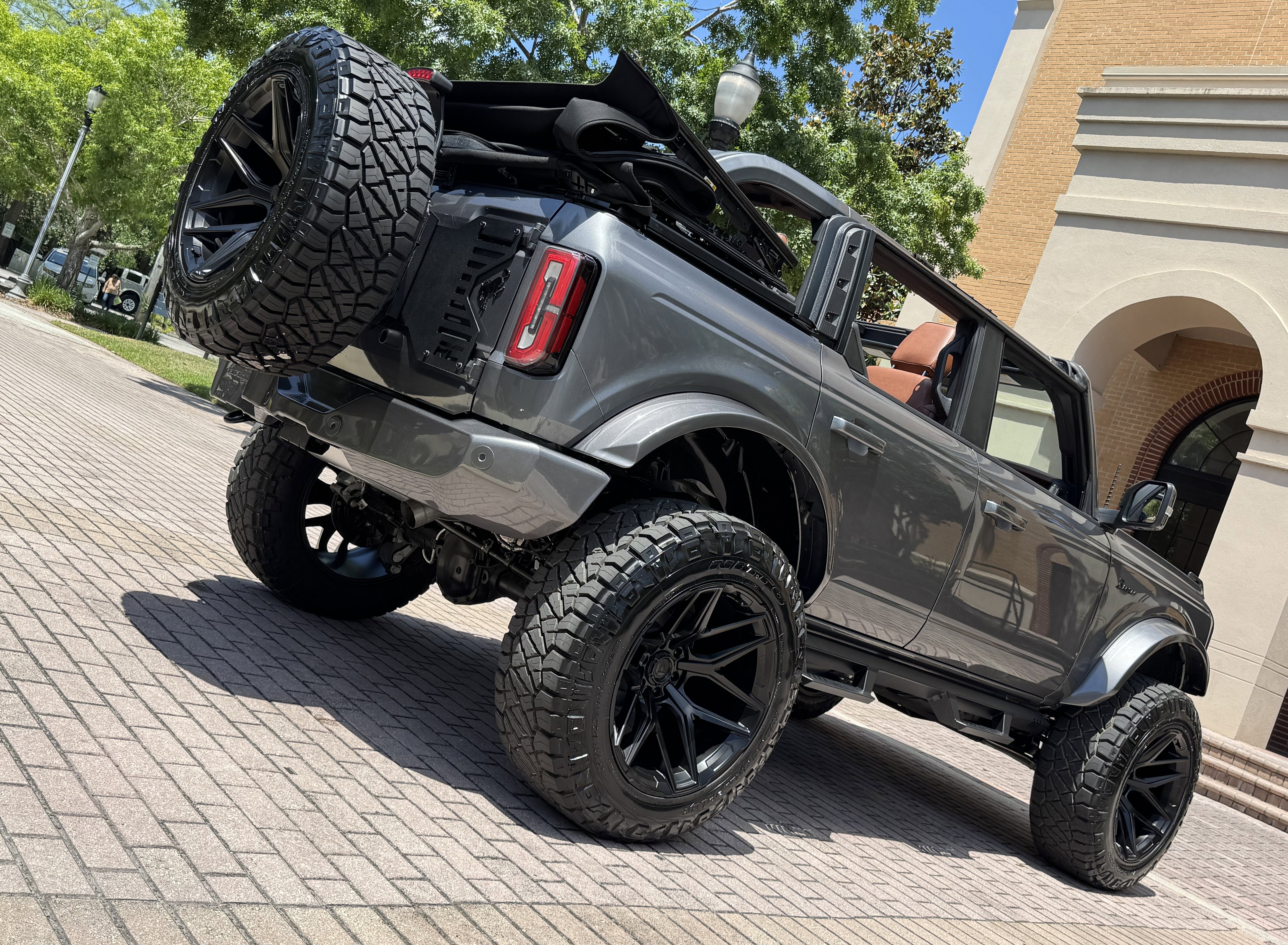2024 Ford Bronco Outer Banks V6 Luxury Package Custom Lifted