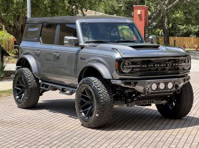 2024 Ford Bronco Outer Banks V6 Luxury Package Custom Lifted