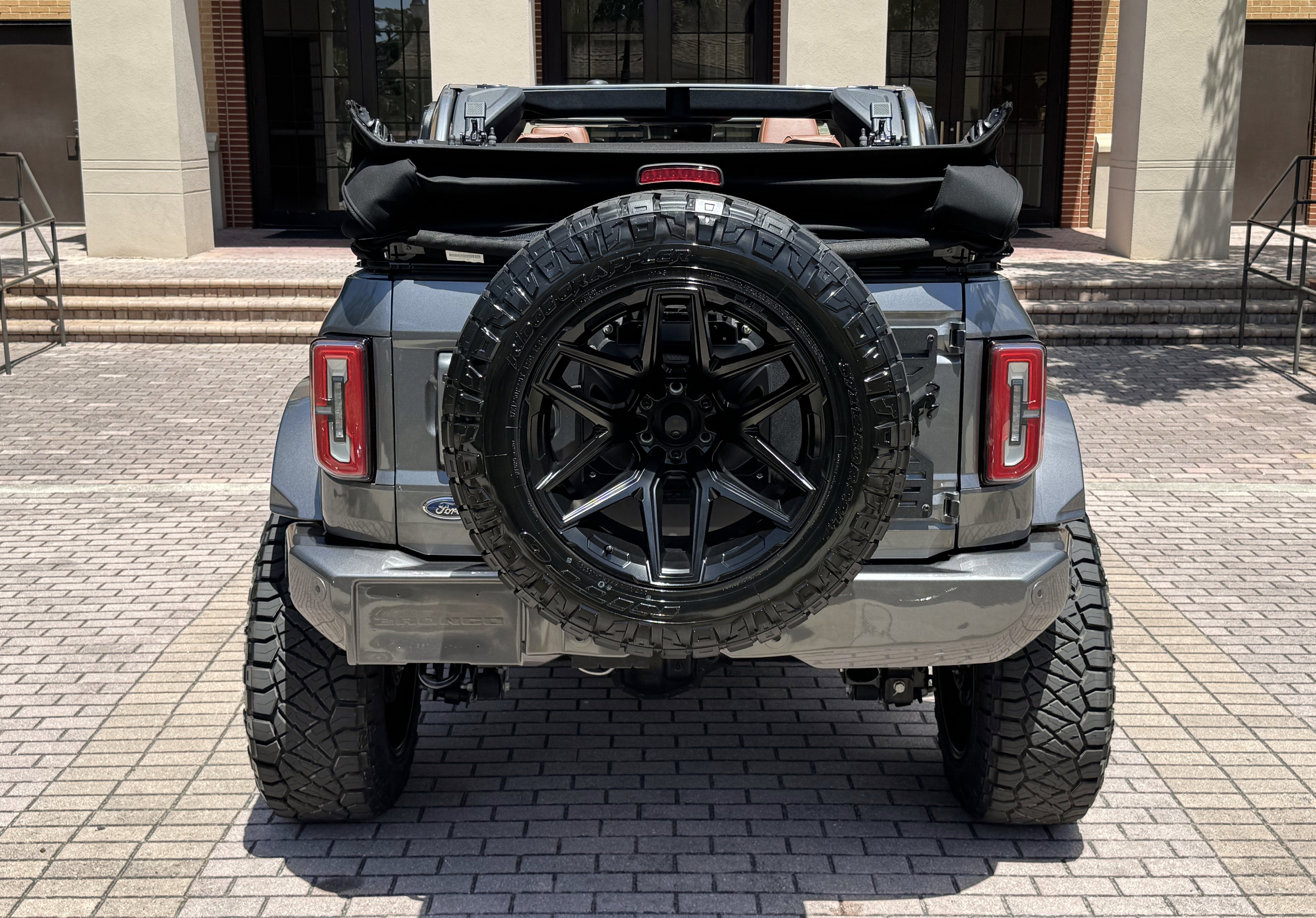 2024 Ford Bronco Outer Banks V6 Luxury Package Custom Lifted
