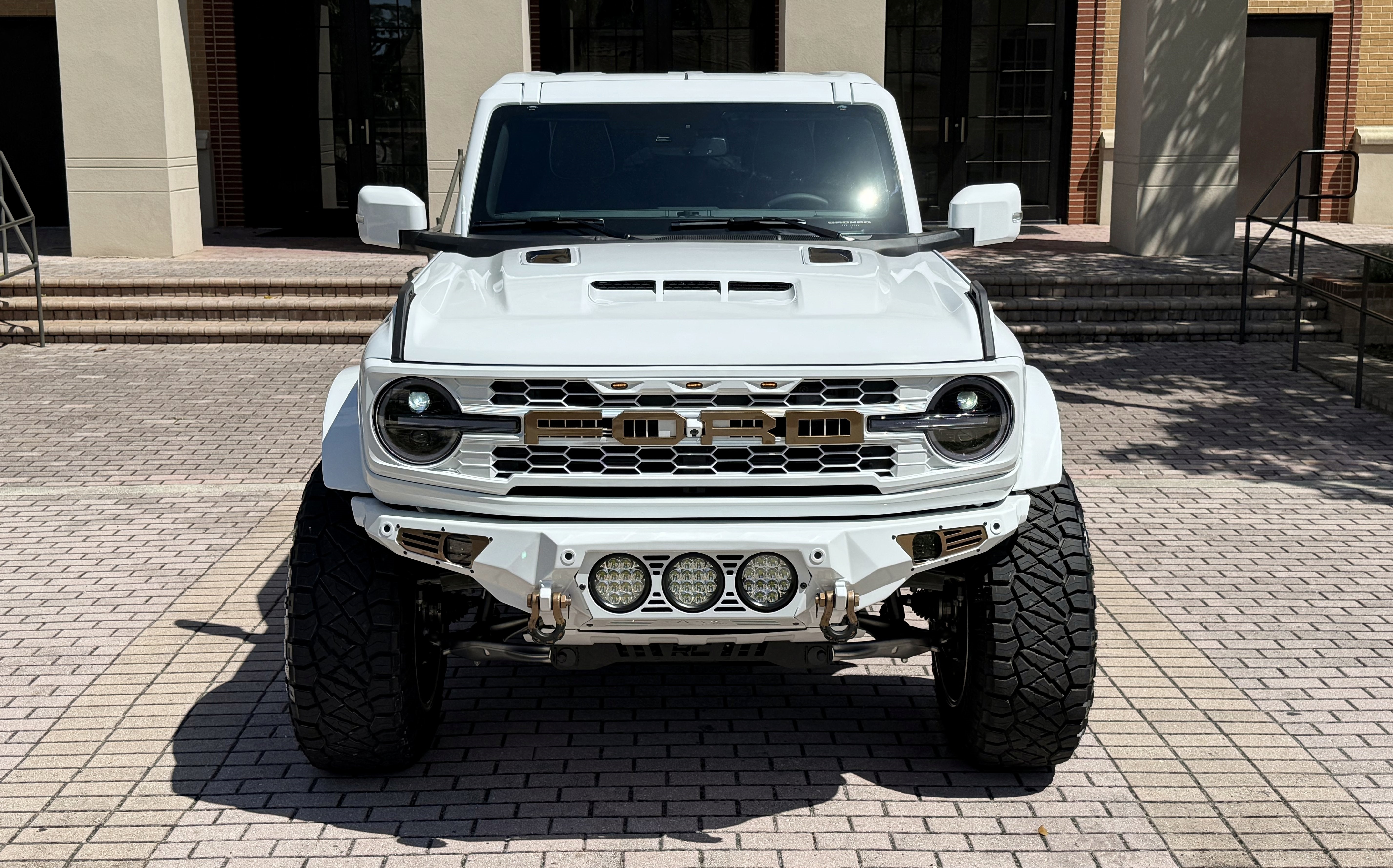 2025 Ford Bronco Outer Banks V6 Luxury Package Hard Top Custom Lifted