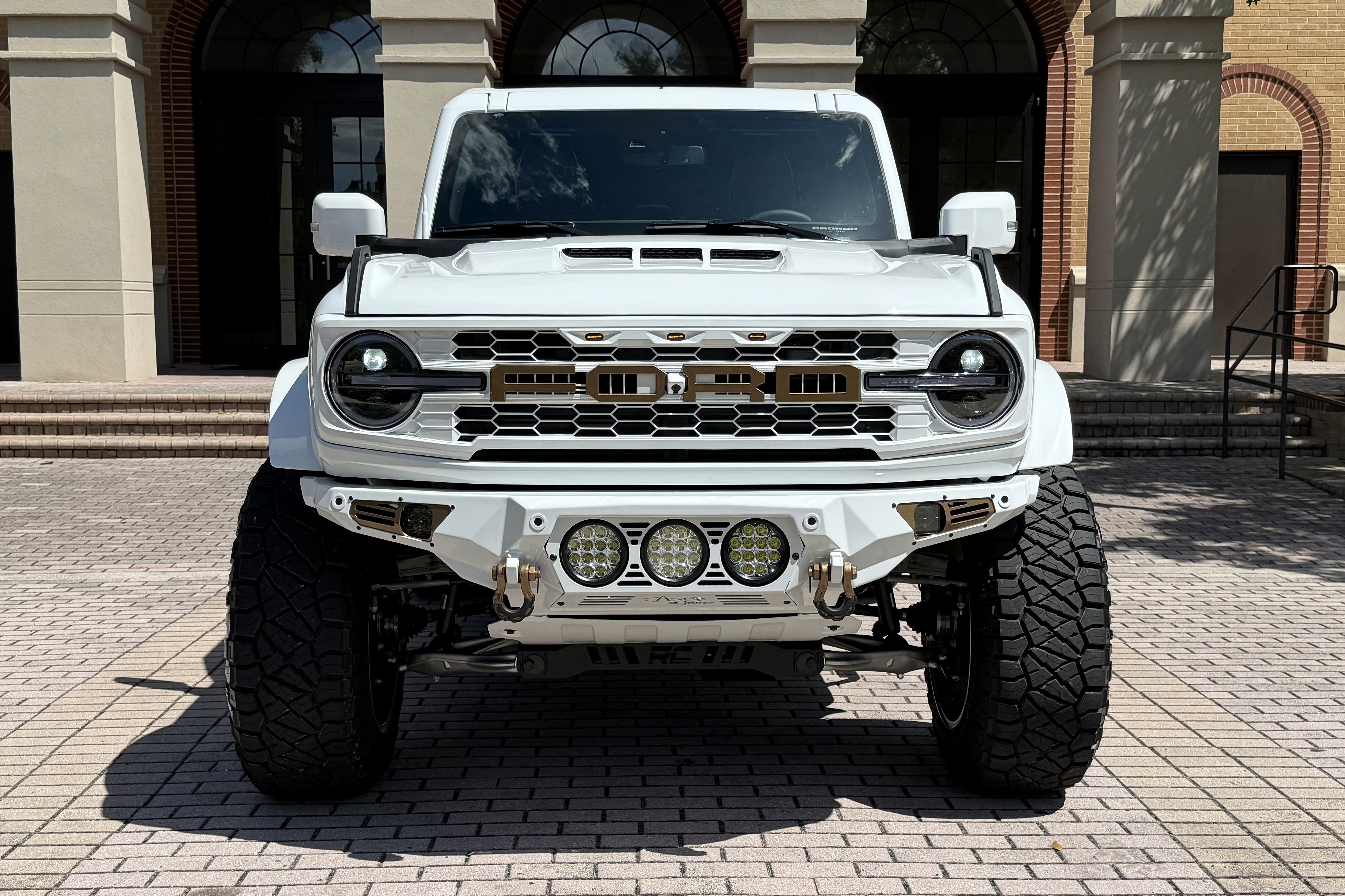2025 Ford Bronco Outer Banks V6 Luxury Package Hard Top Custom Lifted