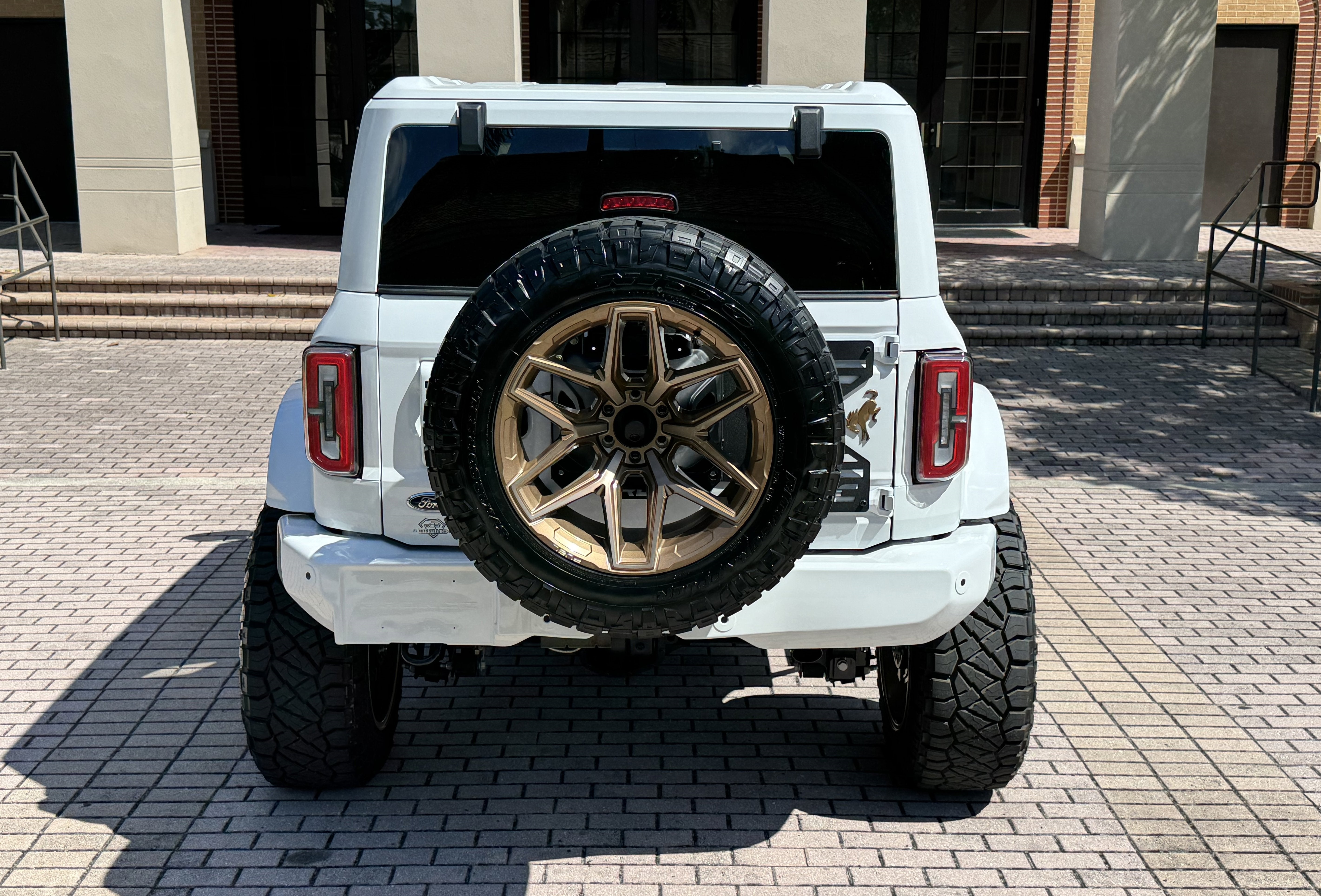 2025 Ford Bronco Outer Banks V6 Luxury Package Hard Top Custom Lifted