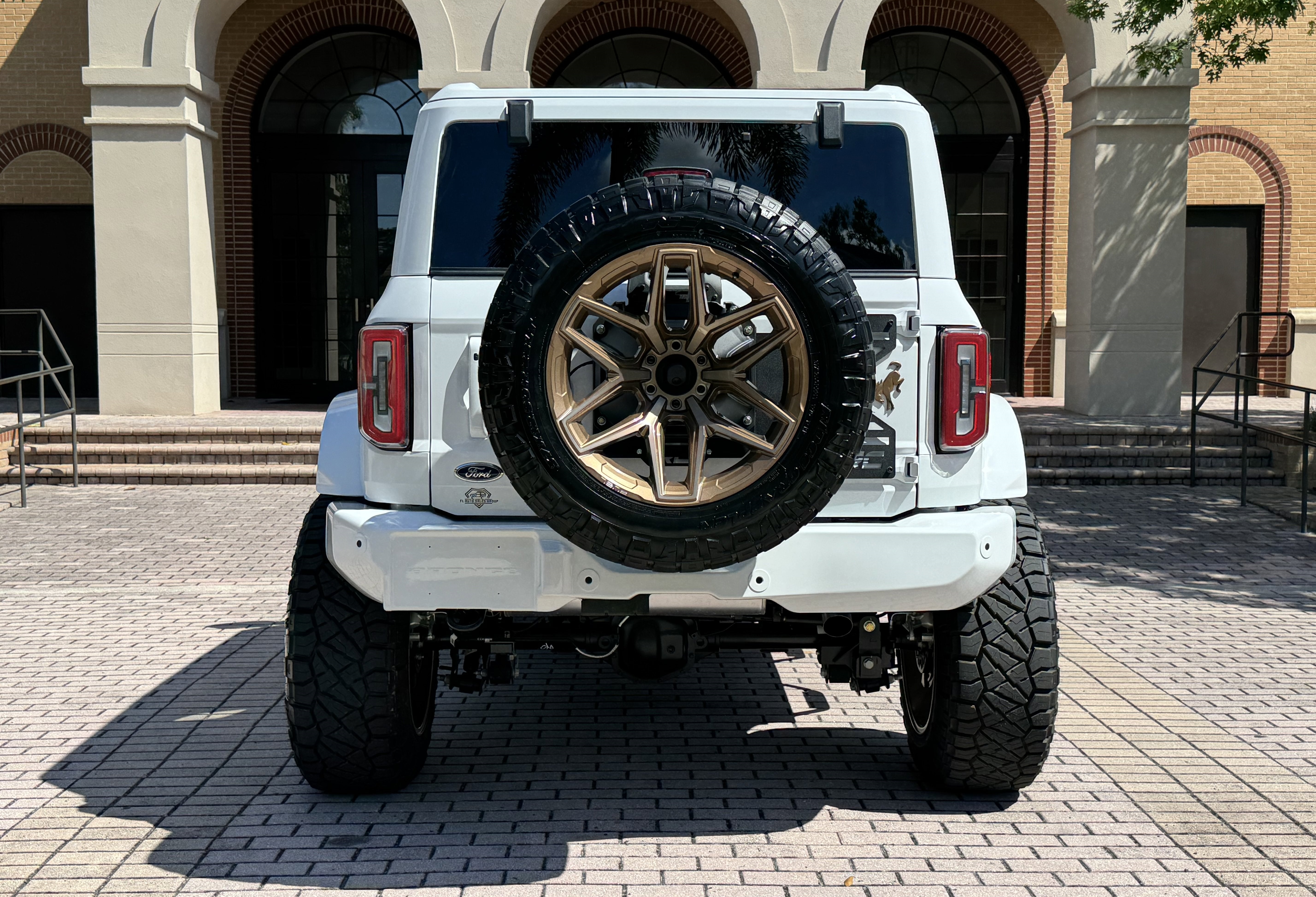 2025 Ford Bronco Outer Banks V6 Luxury Package Hard Top Custom Lifted