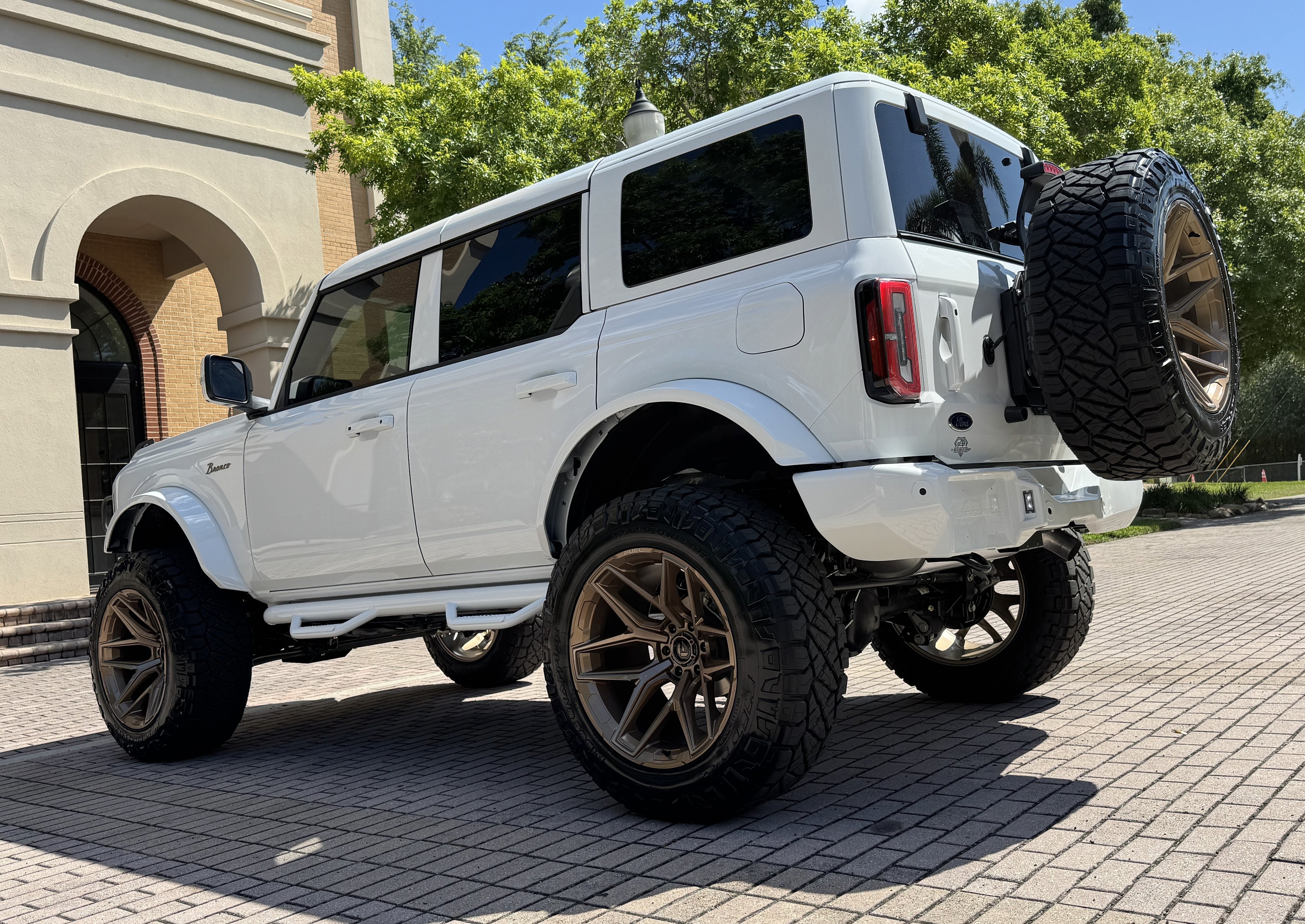 2025 Ford Bronco Outer Banks V6 Luxury Package Hard Top Custom Lifted
