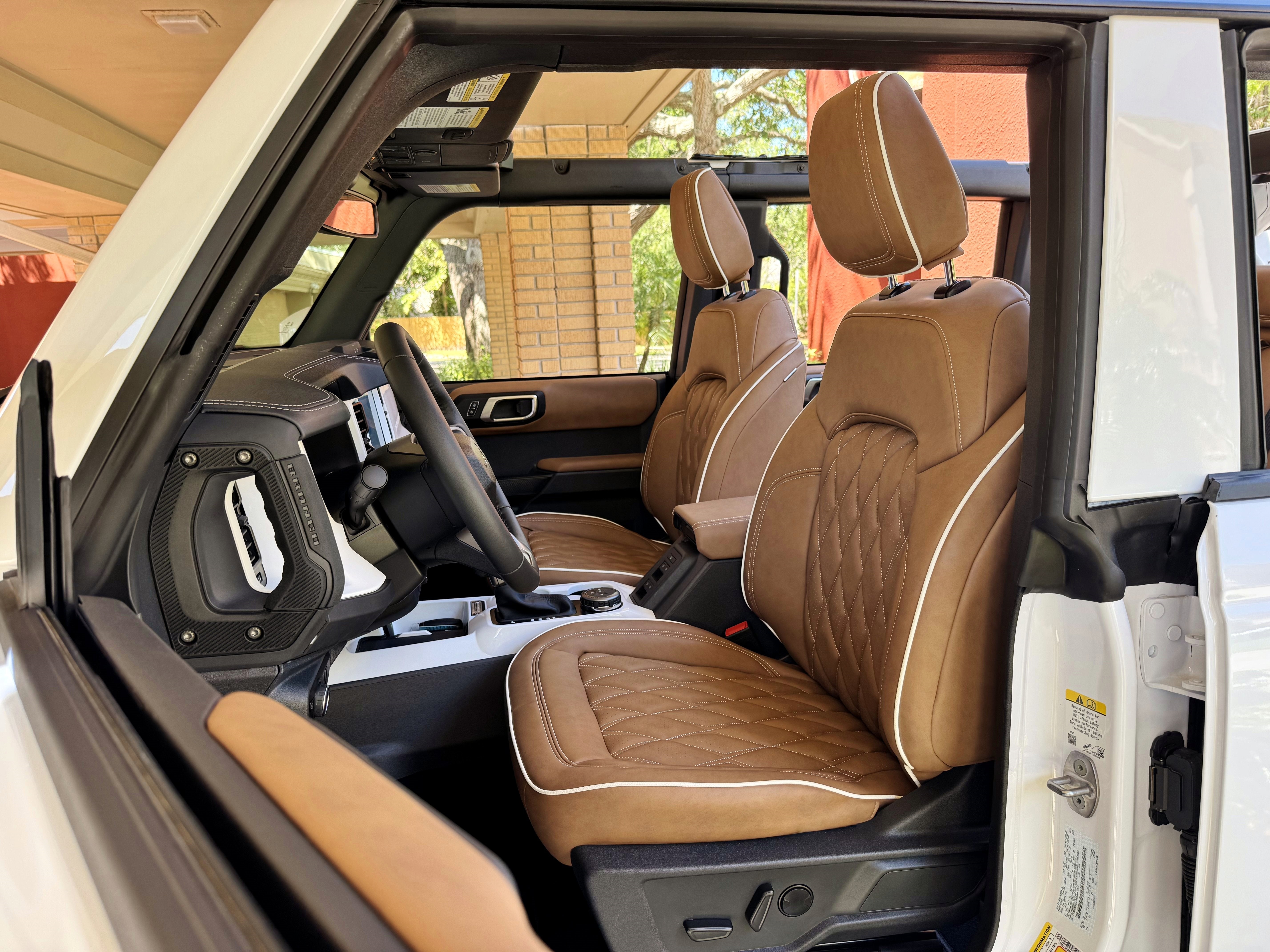 2025 Ford Bronco Outer Banks V6 Luxury Package Hard Top Custom Lifted