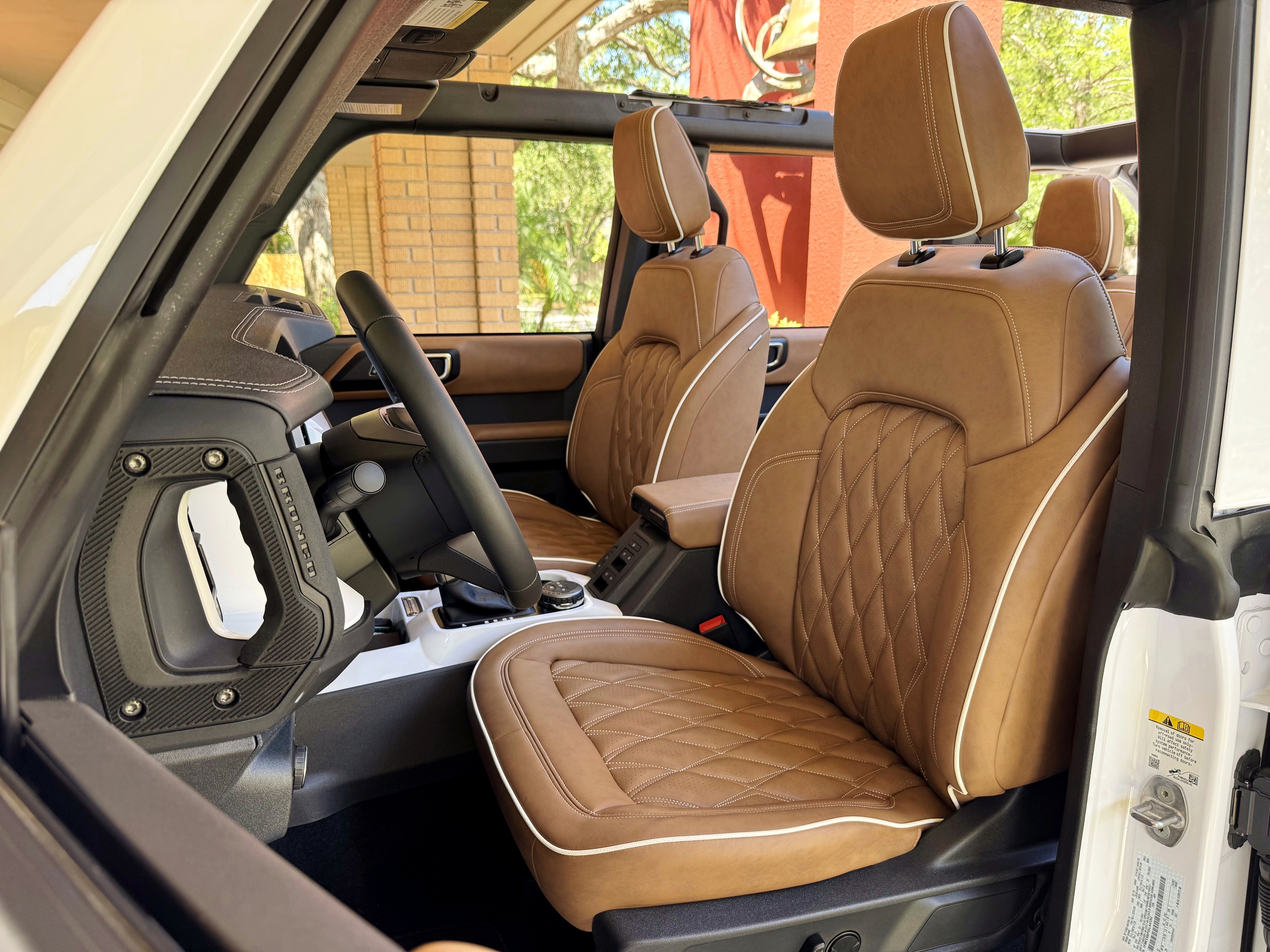 2025 Ford Bronco Outer Banks V6 Luxury Package Hard Top Custom Lifted