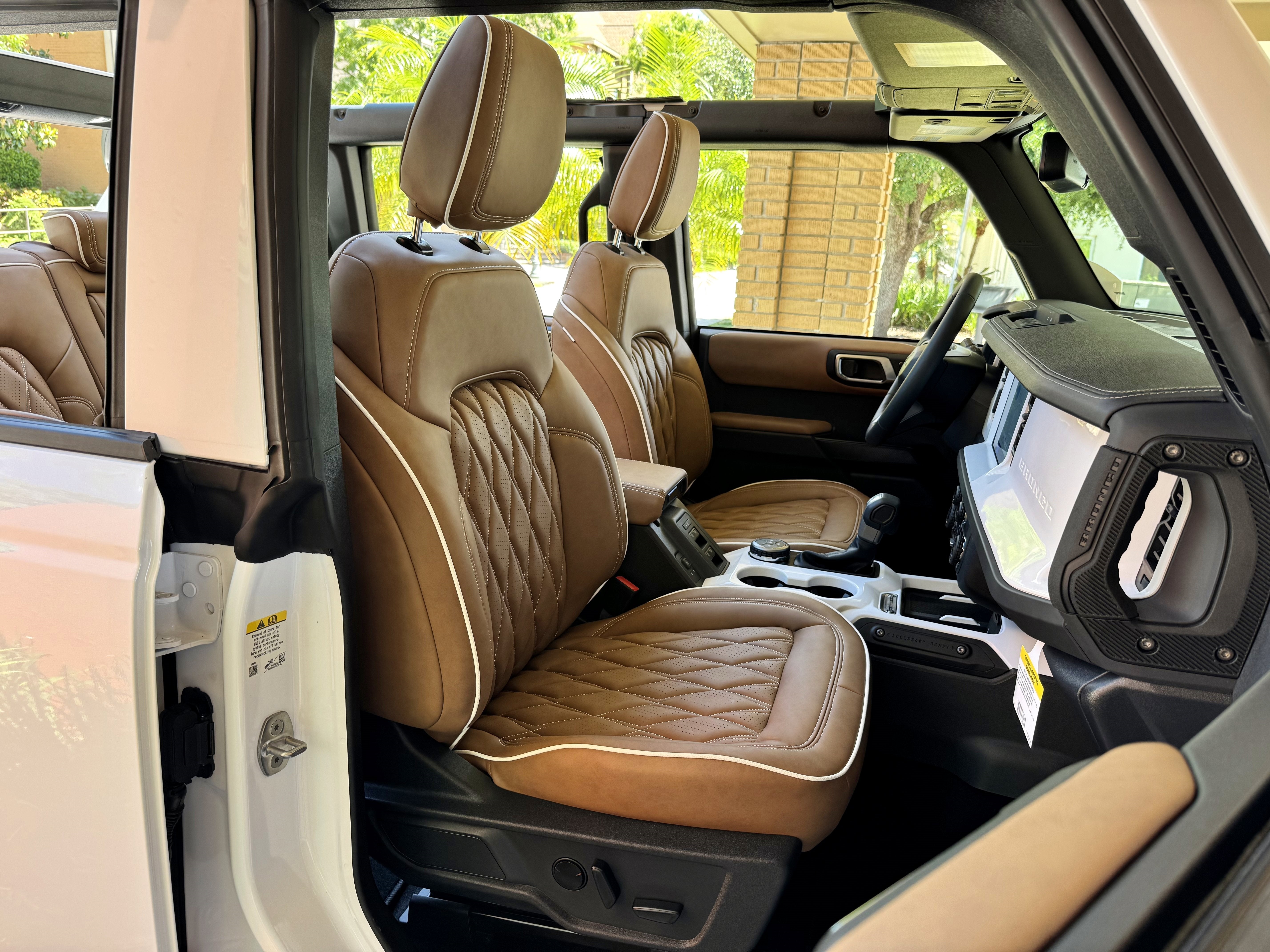 2025 Ford Bronco Outer Banks V6 Luxury Package Hard Top Custom Lifted