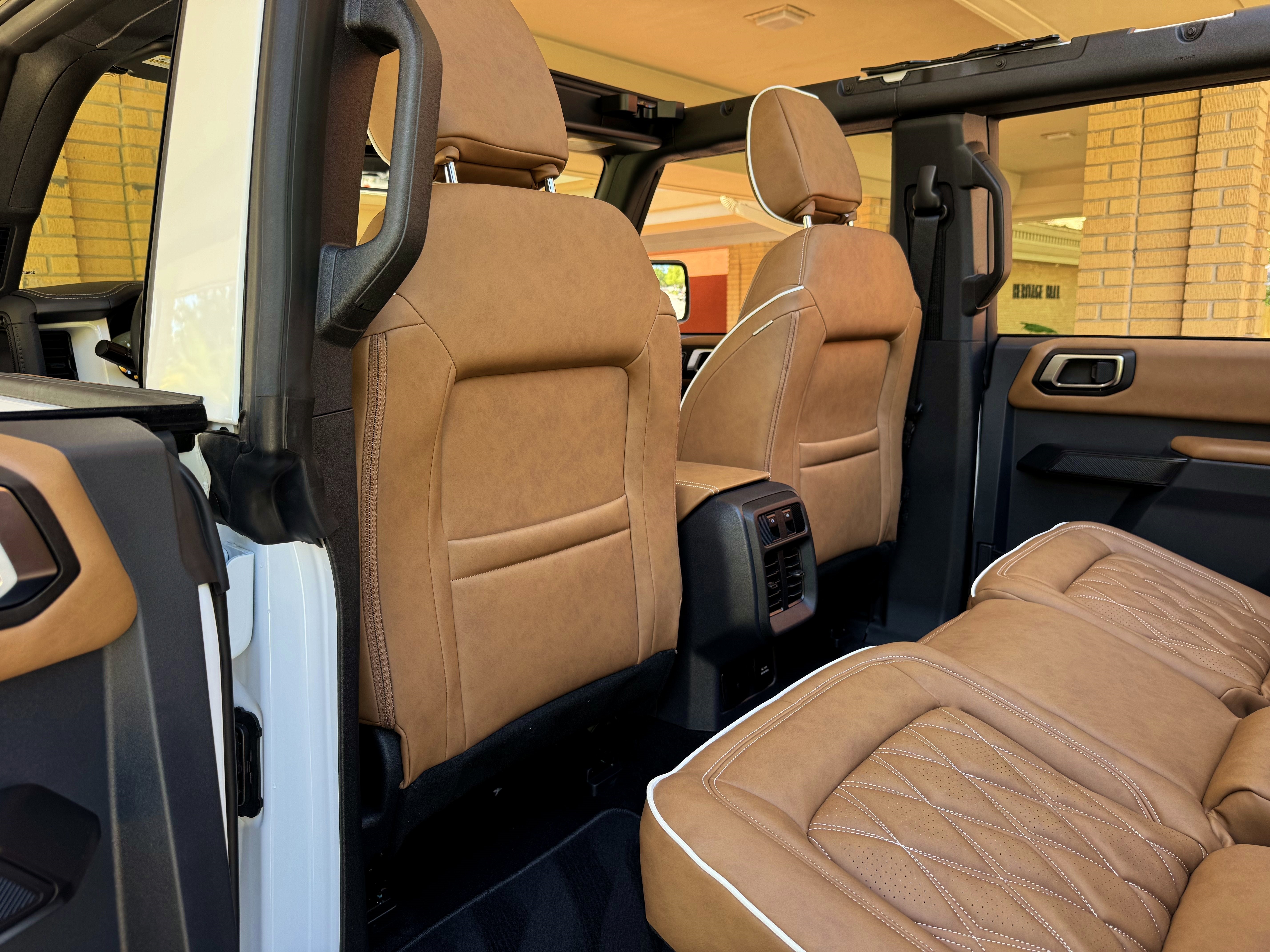 2025 Ford Bronco Outer Banks V6 Luxury Package Hard Top Custom Lifted