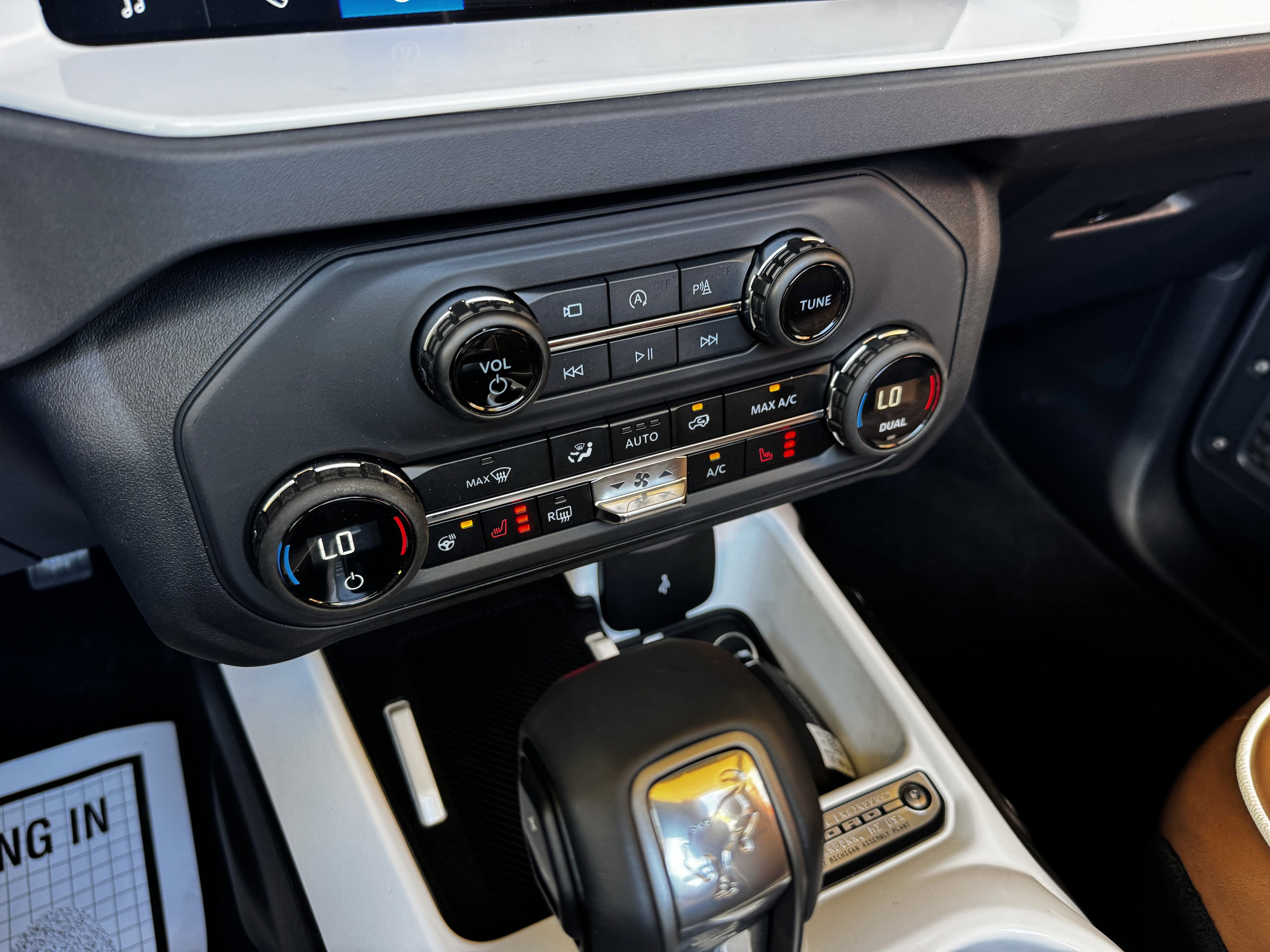 2025 Ford Bronco Outer Banks V6 Luxury Package Hard Top Custom Lifted