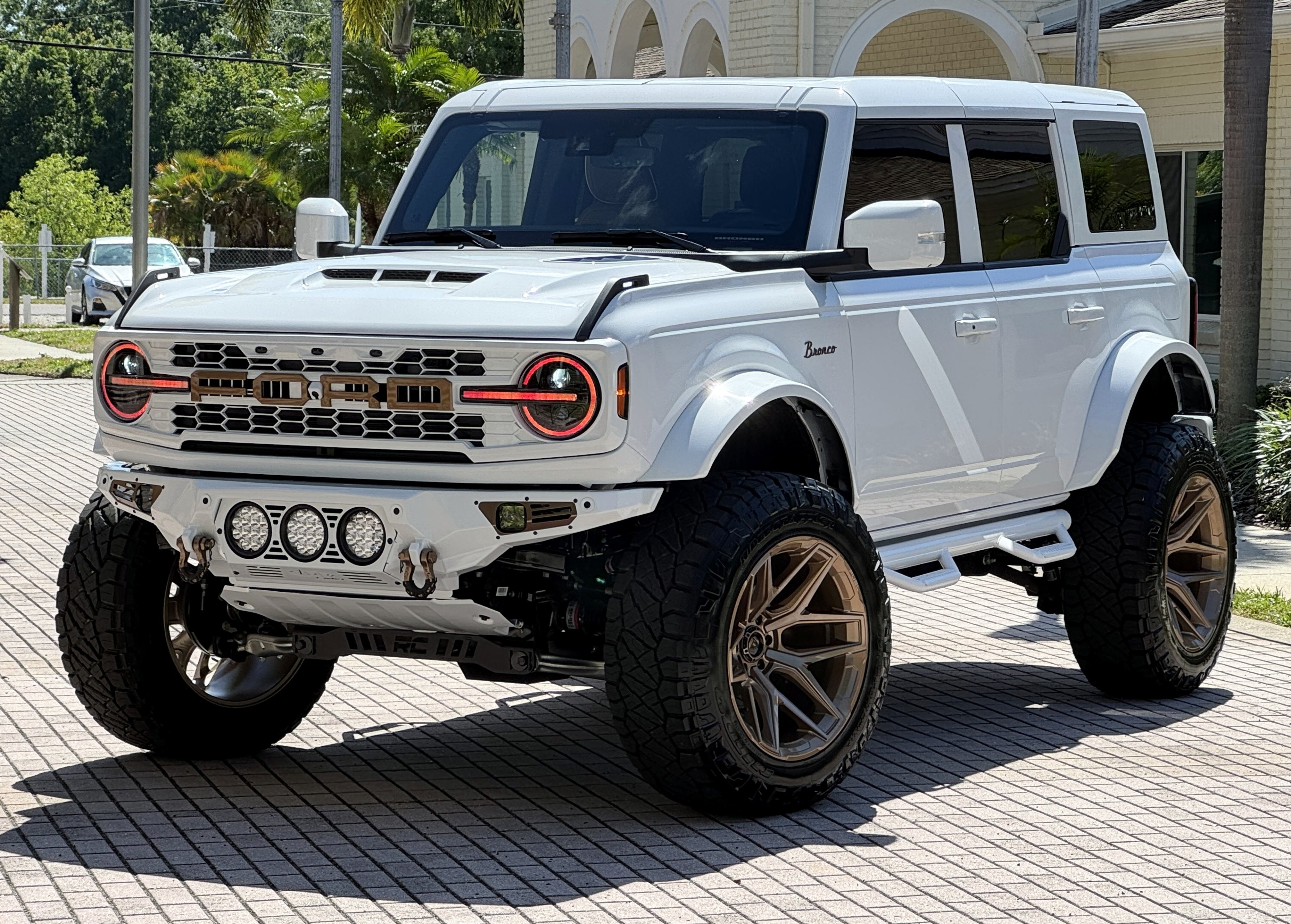 2025 Ford Bronco Outer Banks V6 Luxury Package Hard Top Custom Lifted