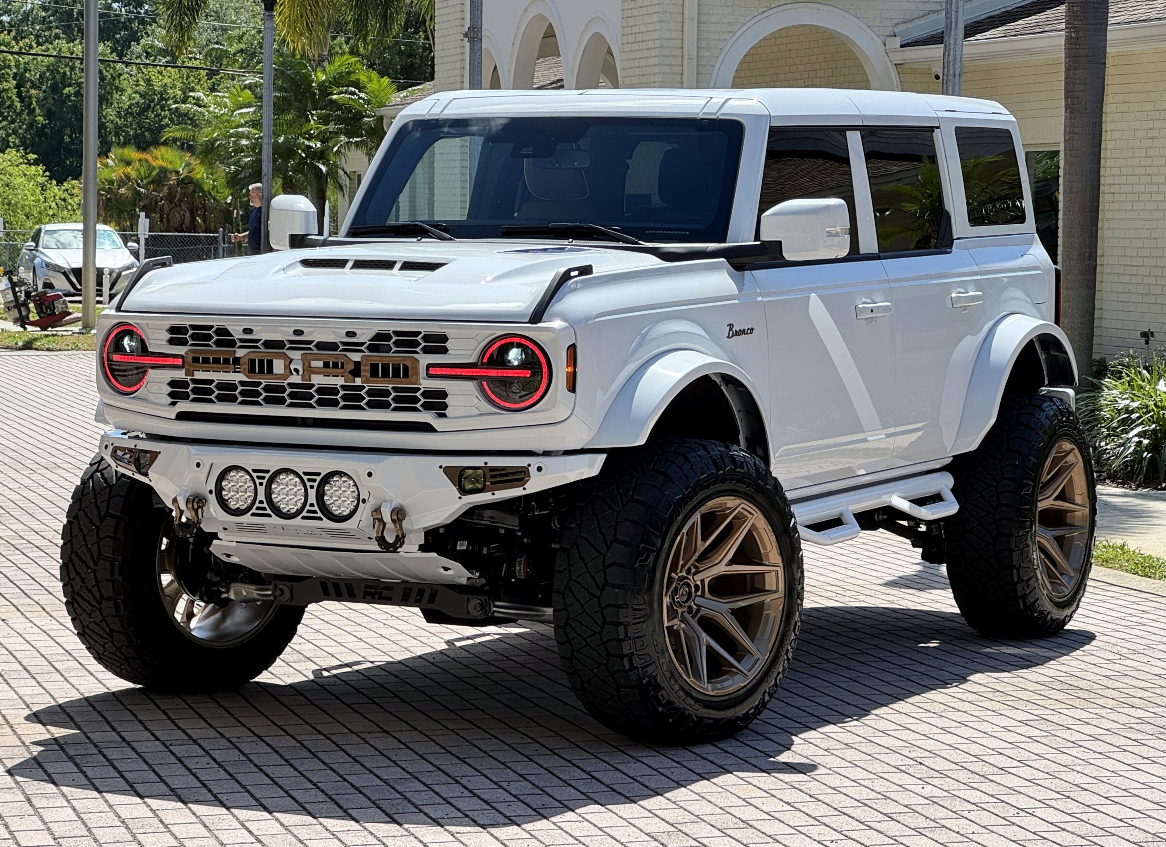 2025 Ford Bronco Outer Banks V6 Luxury Package Hard Top Custom Lifted