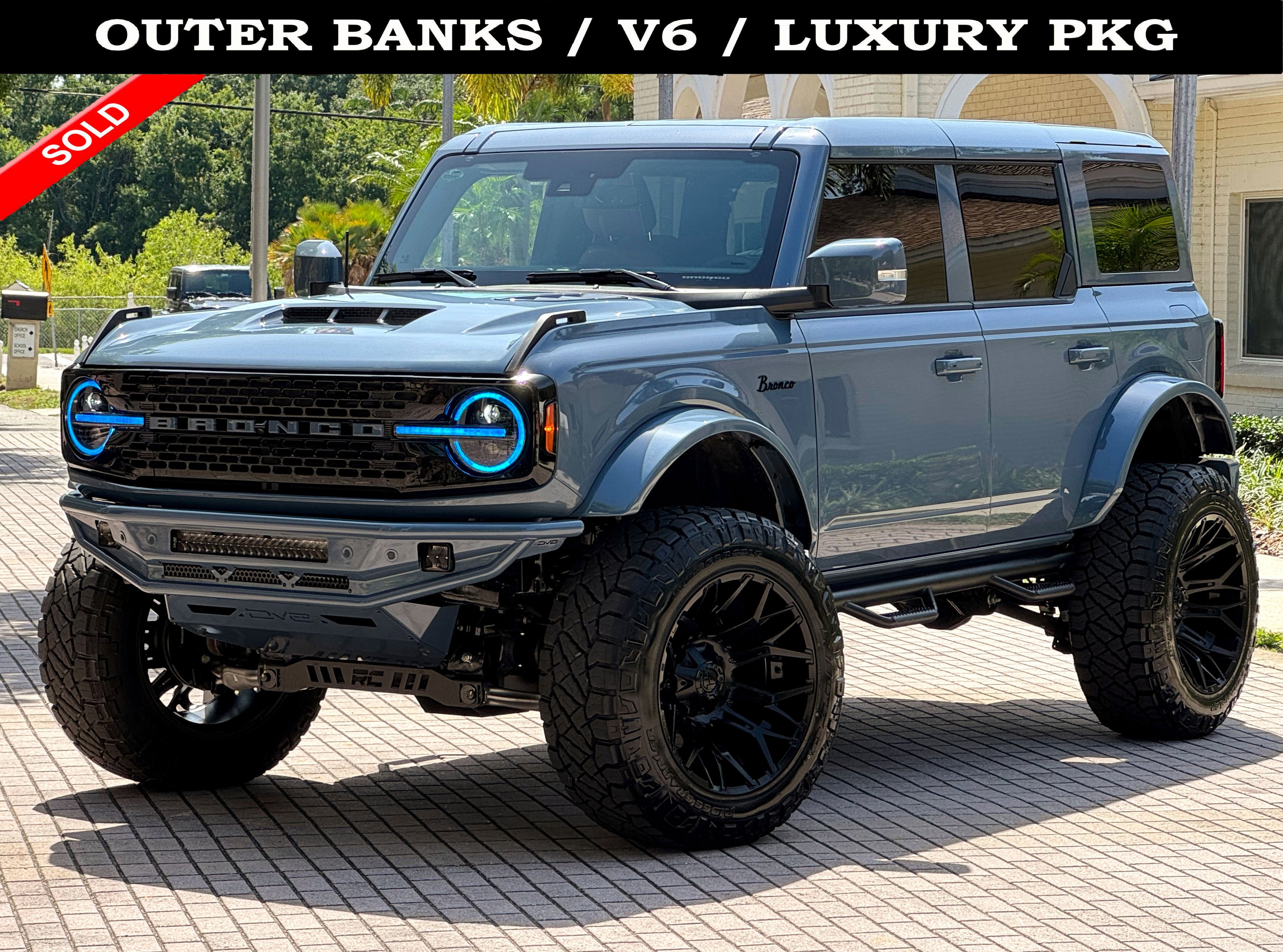 2025 Ford Bronco Outer Banks V6 Luxury Package Hard Top Custom Lifted