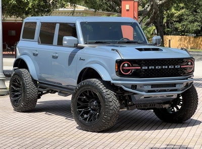 2025 Ford Bronco Outer Banks V6 Luxury Package Hard Top Custom Lifted