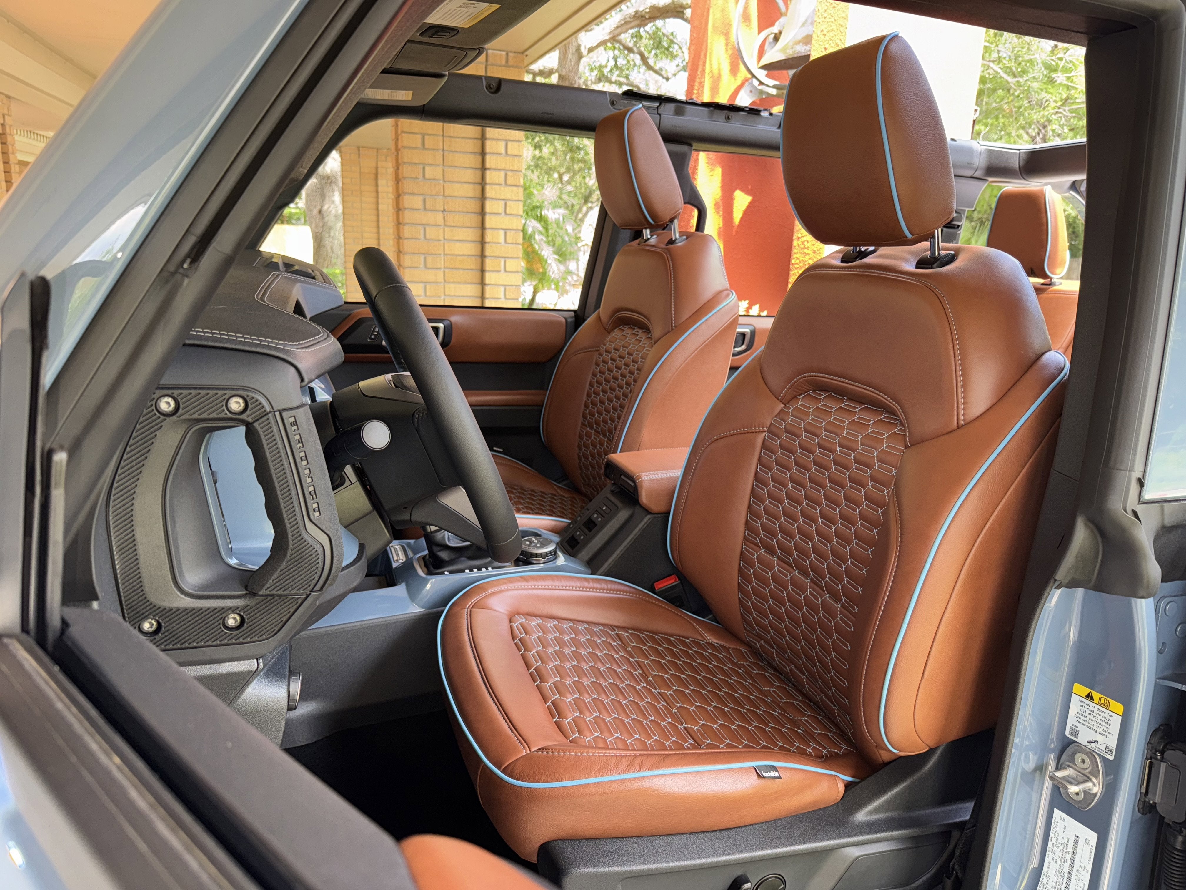 2025 Ford Bronco Outer Banks V6 Luxury Package Hard Top Custom Lifted