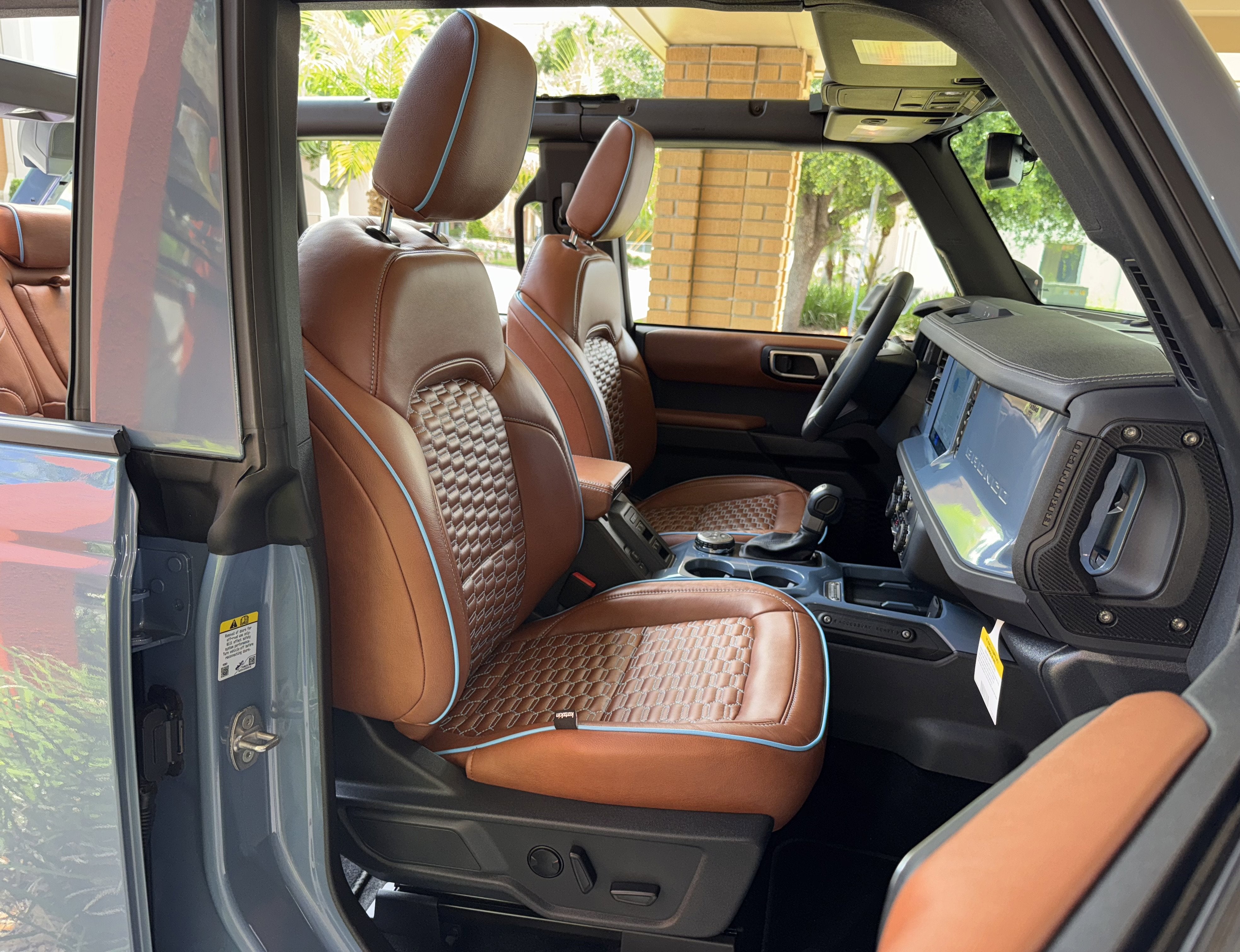 2025 Ford Bronco Outer Banks V6 Luxury Package Hard Top Custom Lifted