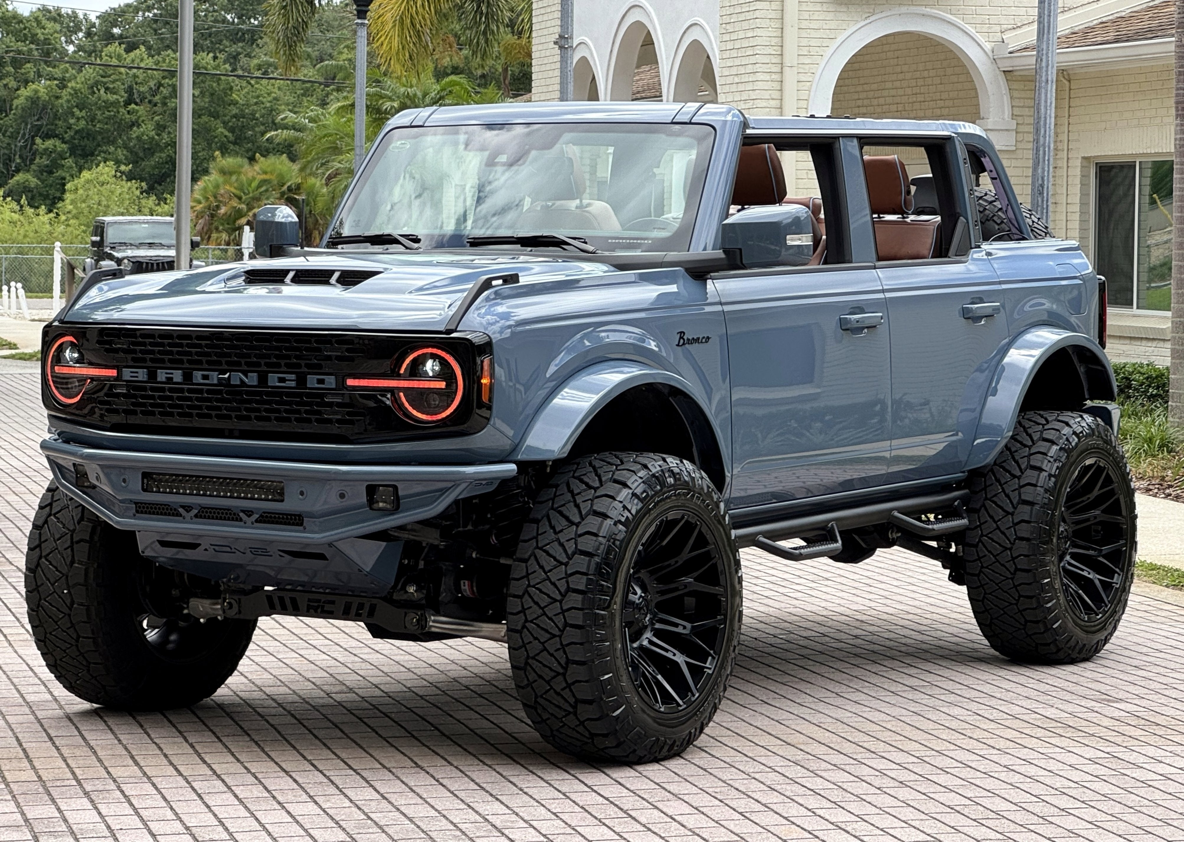 2025 Ford Bronco Outer Banks V6 Luxury Package Hard Top Custom Lifted