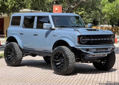 2025 Ford Bronco Outer Banks V6 Luxury Package Hard Top Custom Lifted